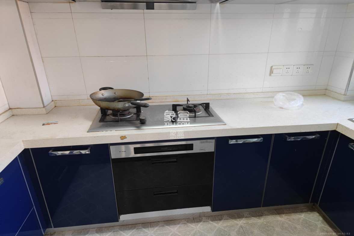 旭辉御府 4室2厅1卫 3300.0元/月 旭辉御府 4室2厅1卫 3300.0元/月室内图