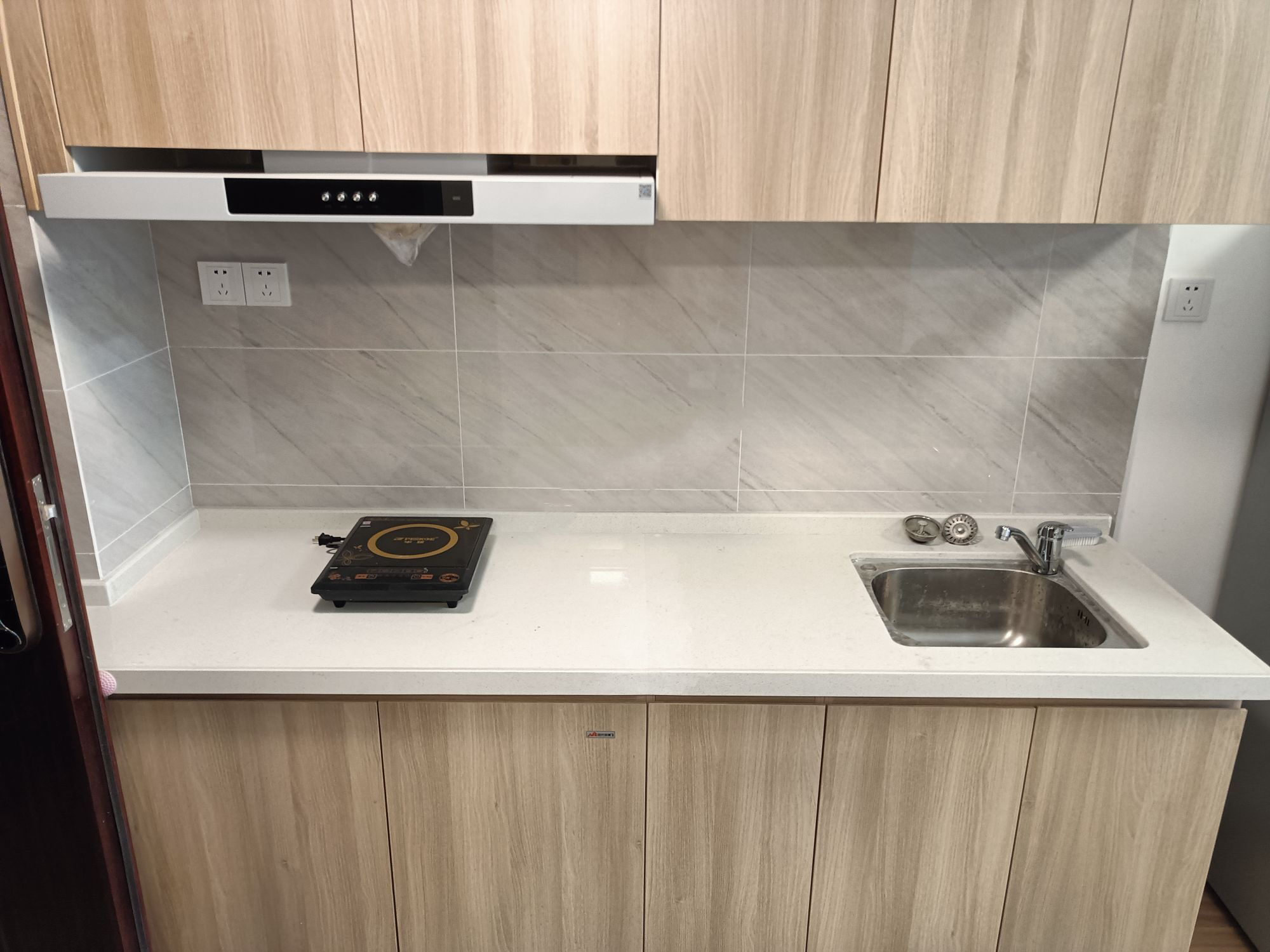 碧桂园衡州盛世 1室1厅1卫 1400.0元/月 碧桂园衡州盛世 1室1厅1卫 1400.0元/月室内图