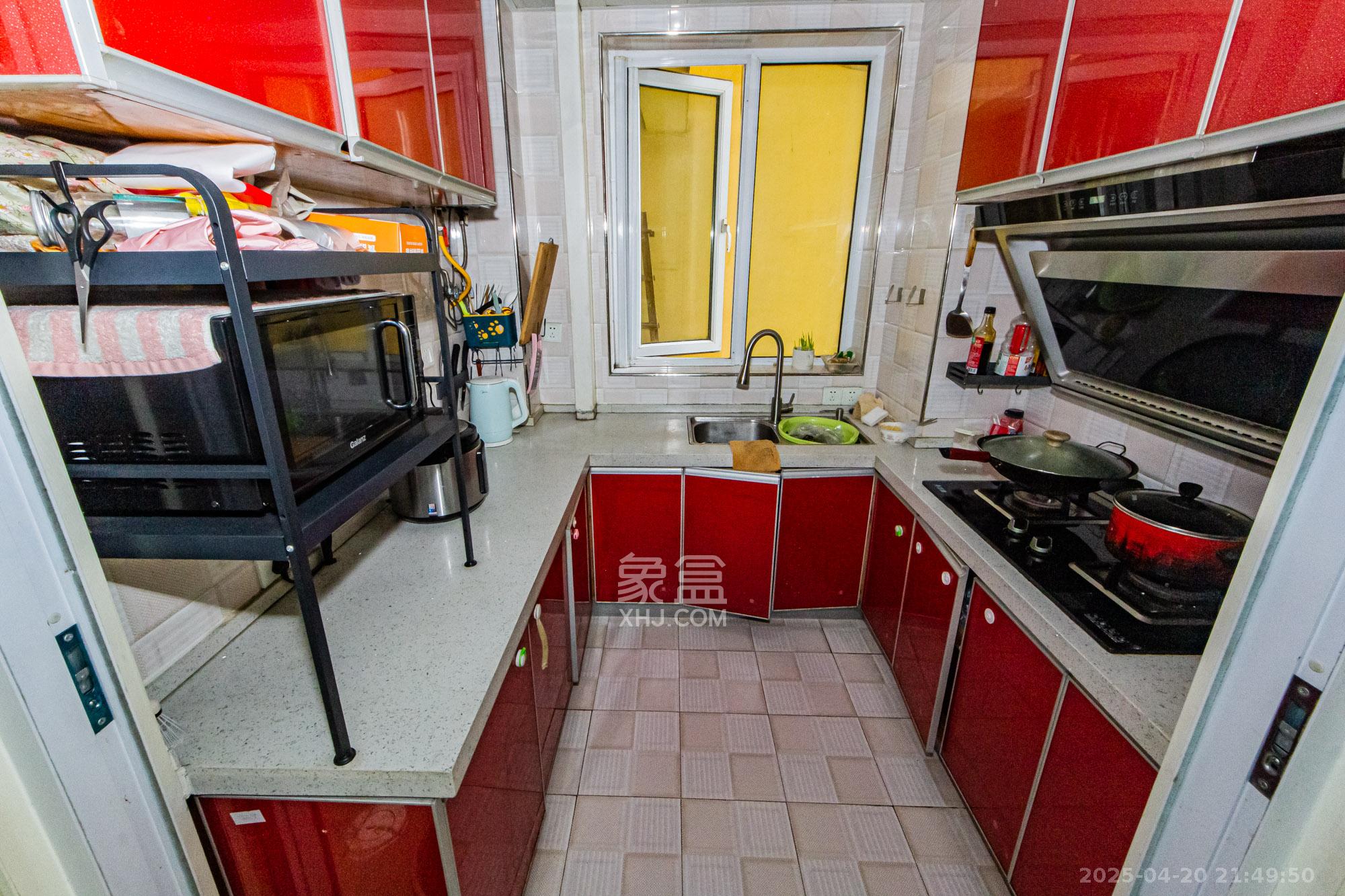 万国城(当代满庭春MOMA)三期 3室2厅1卫 81.0万 万国城(当代满庭春MOMA)三期 3室2厅1卫 81.0万厨房