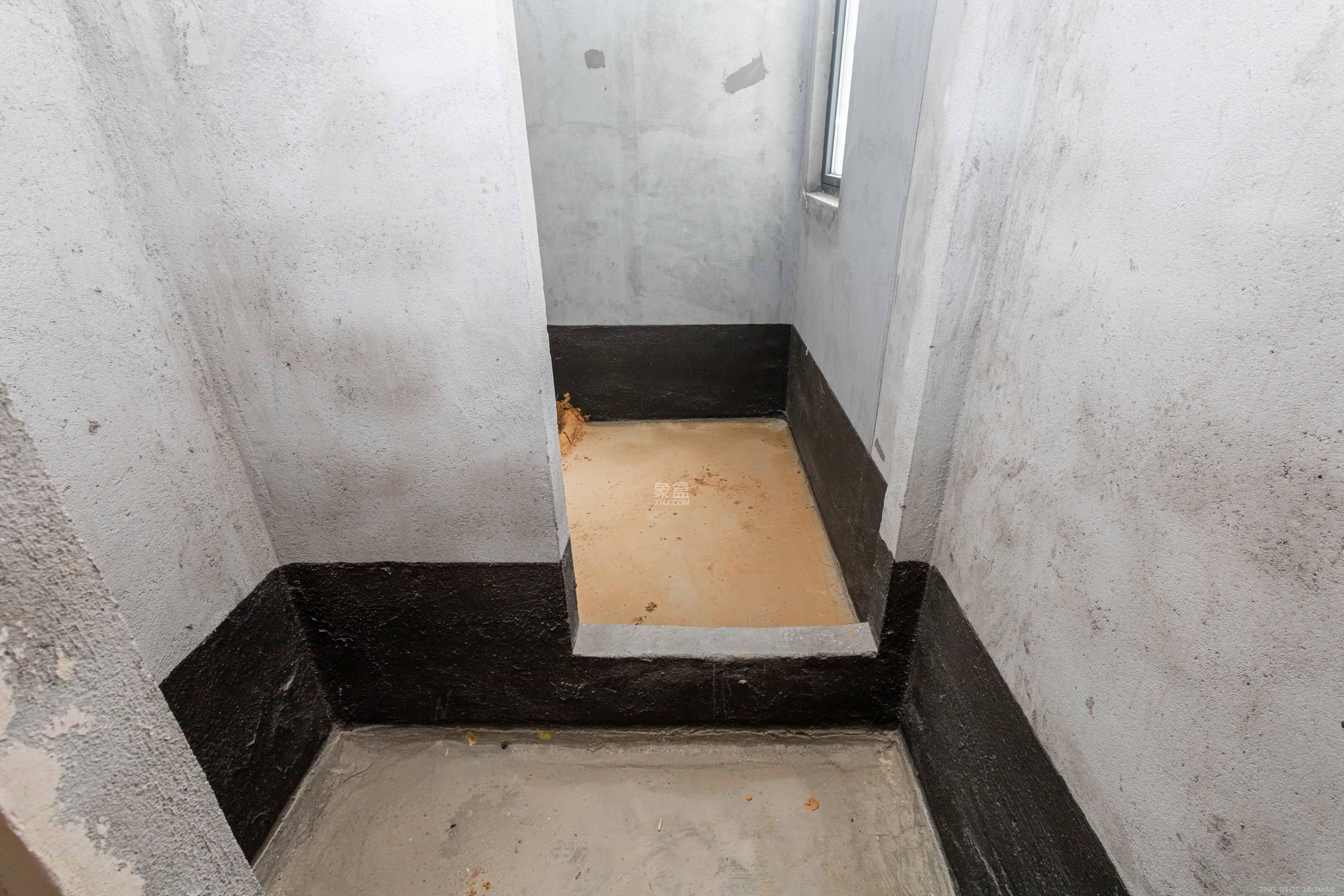 中信城开东宸上品  5室2厅3卫    220.0万卫生间