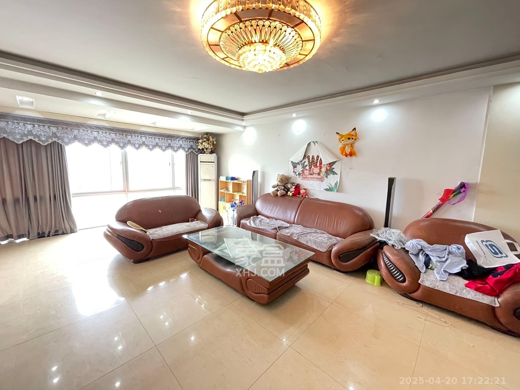 愉景花园 4室2厅2卫 4800.0元/月 愉景花园 4室2厅2卫 4800.0元/月室内图