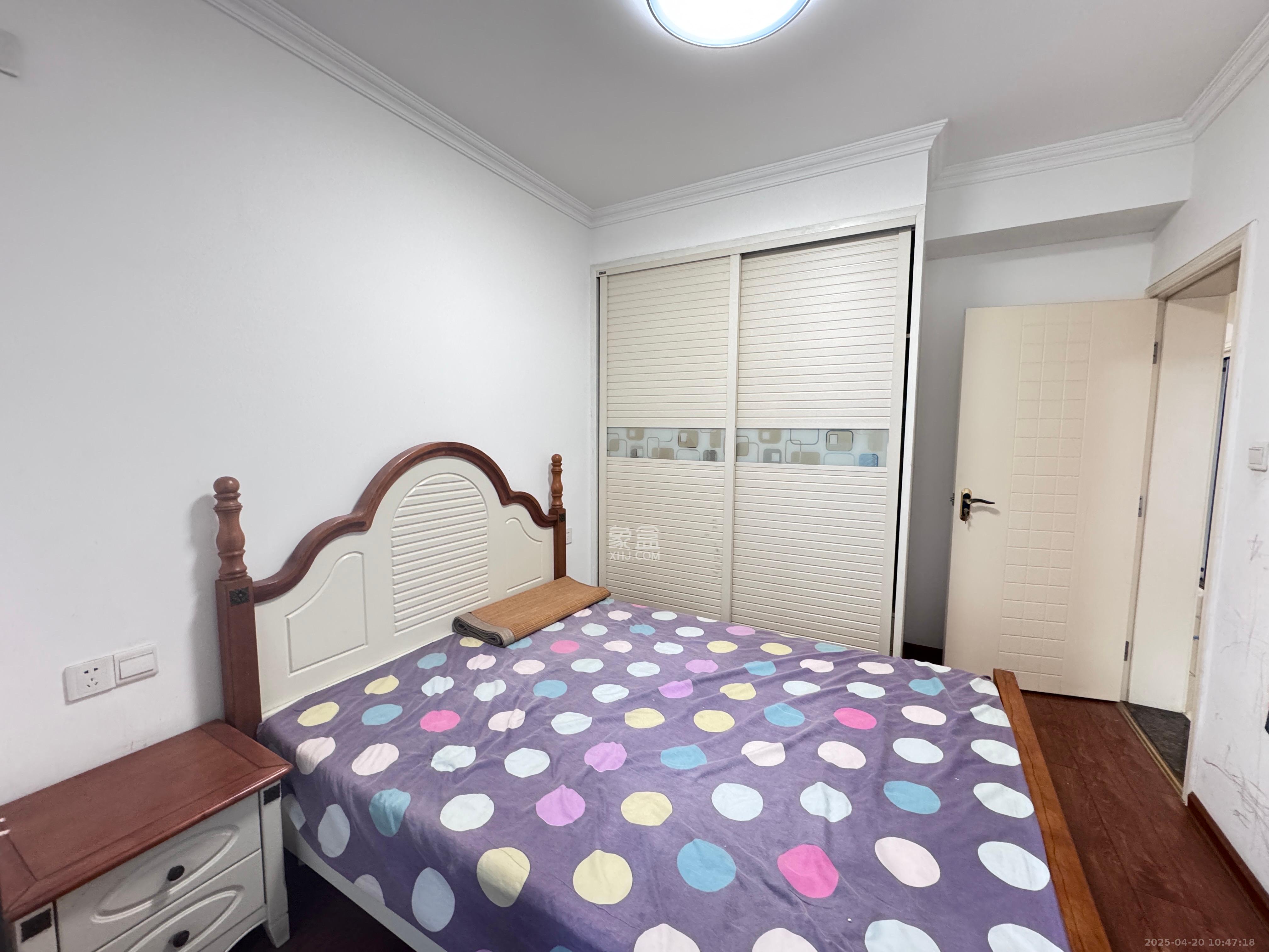 南山雍江汇(滨江国际新城) 3室2厅1卫 3000.0元/月 南山雍江汇(滨江国际新城) 3室2厅1卫 3000.0元/月室内图