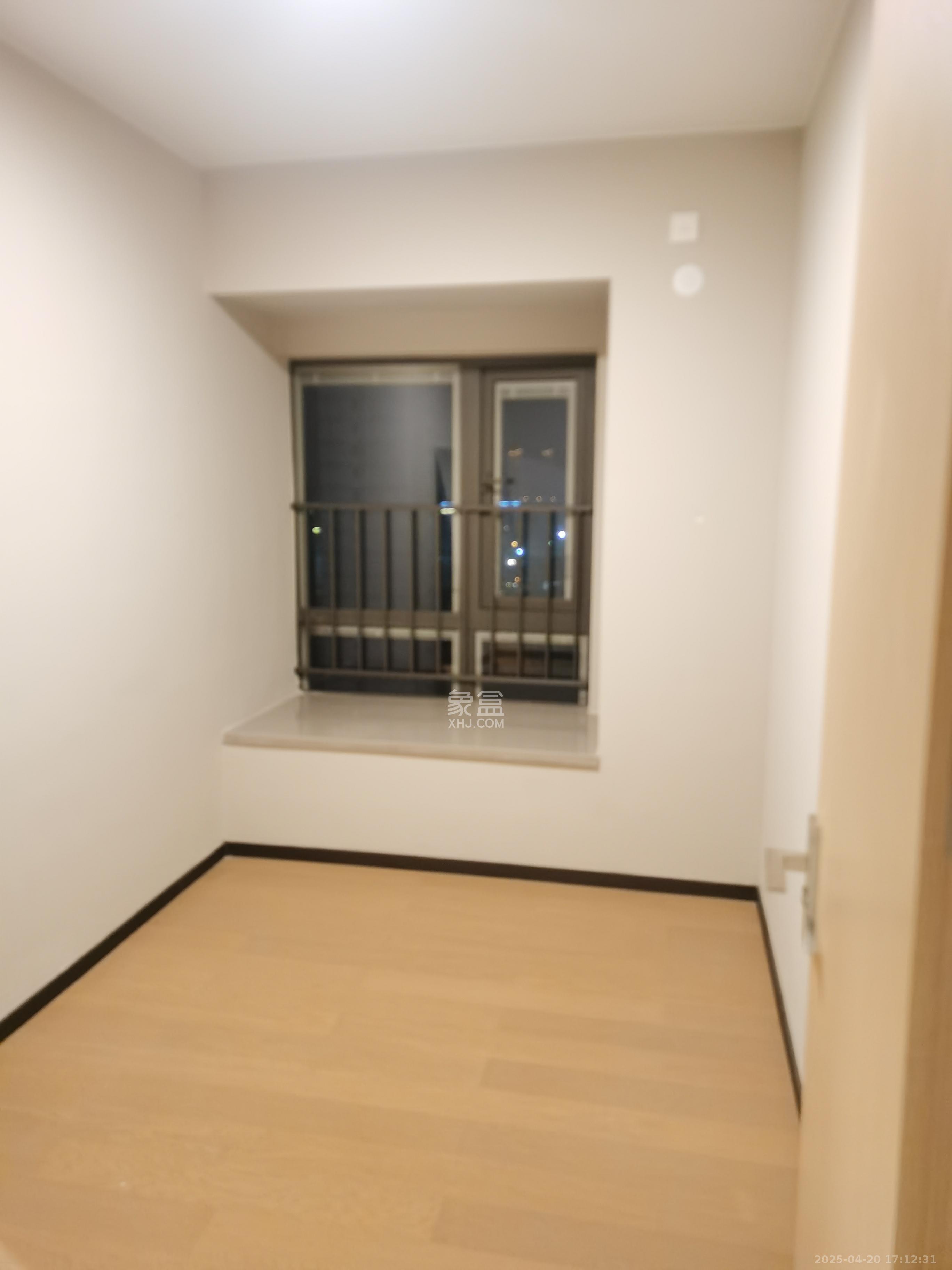 时代倾城.时代遇见  4室2厅2卫   2100.00元/月室内图