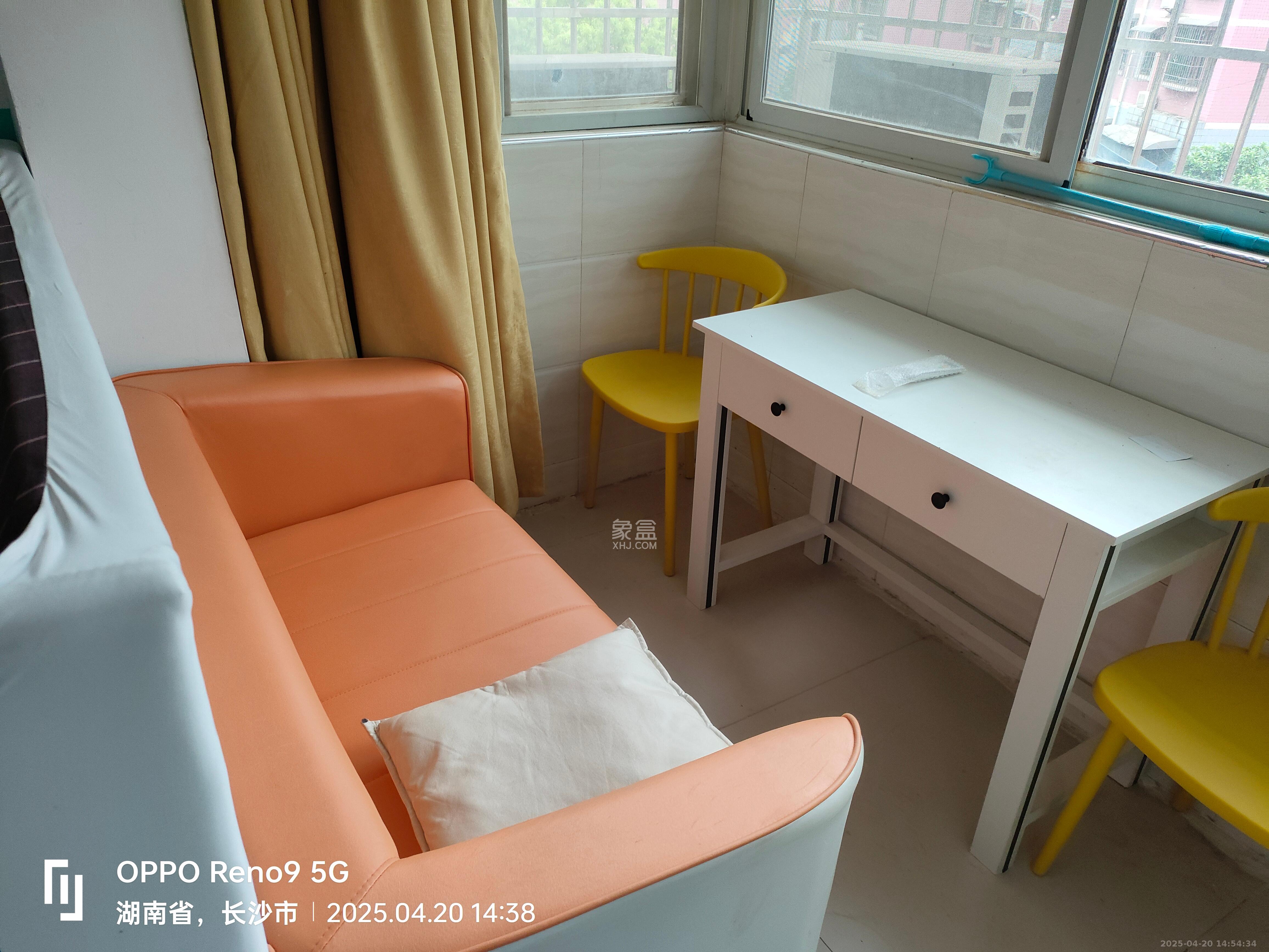 圭塘小区(圭塘一、二小区) 1室0厅0卫 1400.0元/月 圭塘小区(圭塘一、二小区) 1室0厅0卫 1400.0元/月室内图