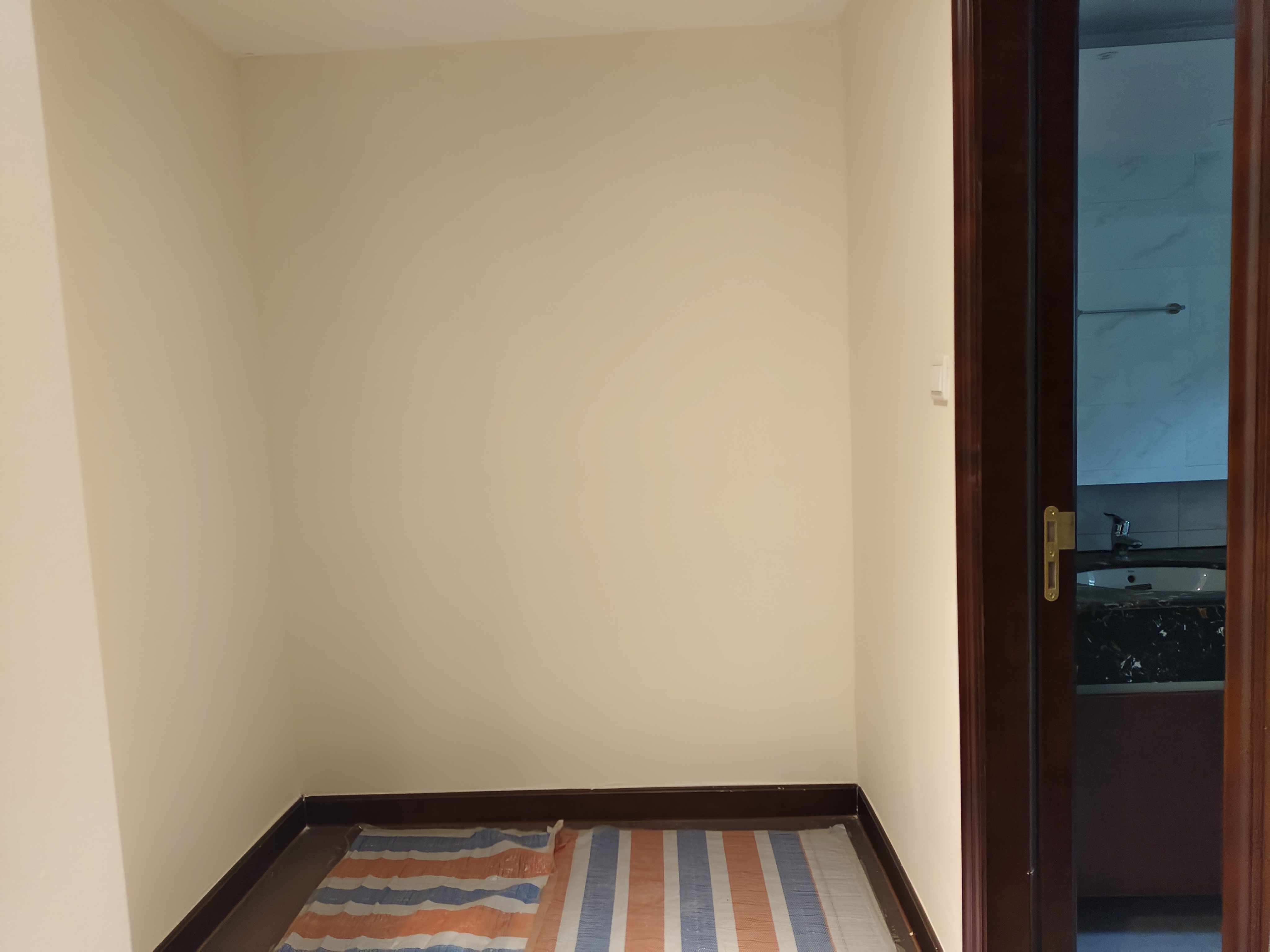 恒大绿洲 3室2厅2卫 1300.0元/月 恒大绿洲 3室2厅2卫 1300.0元/月室内图