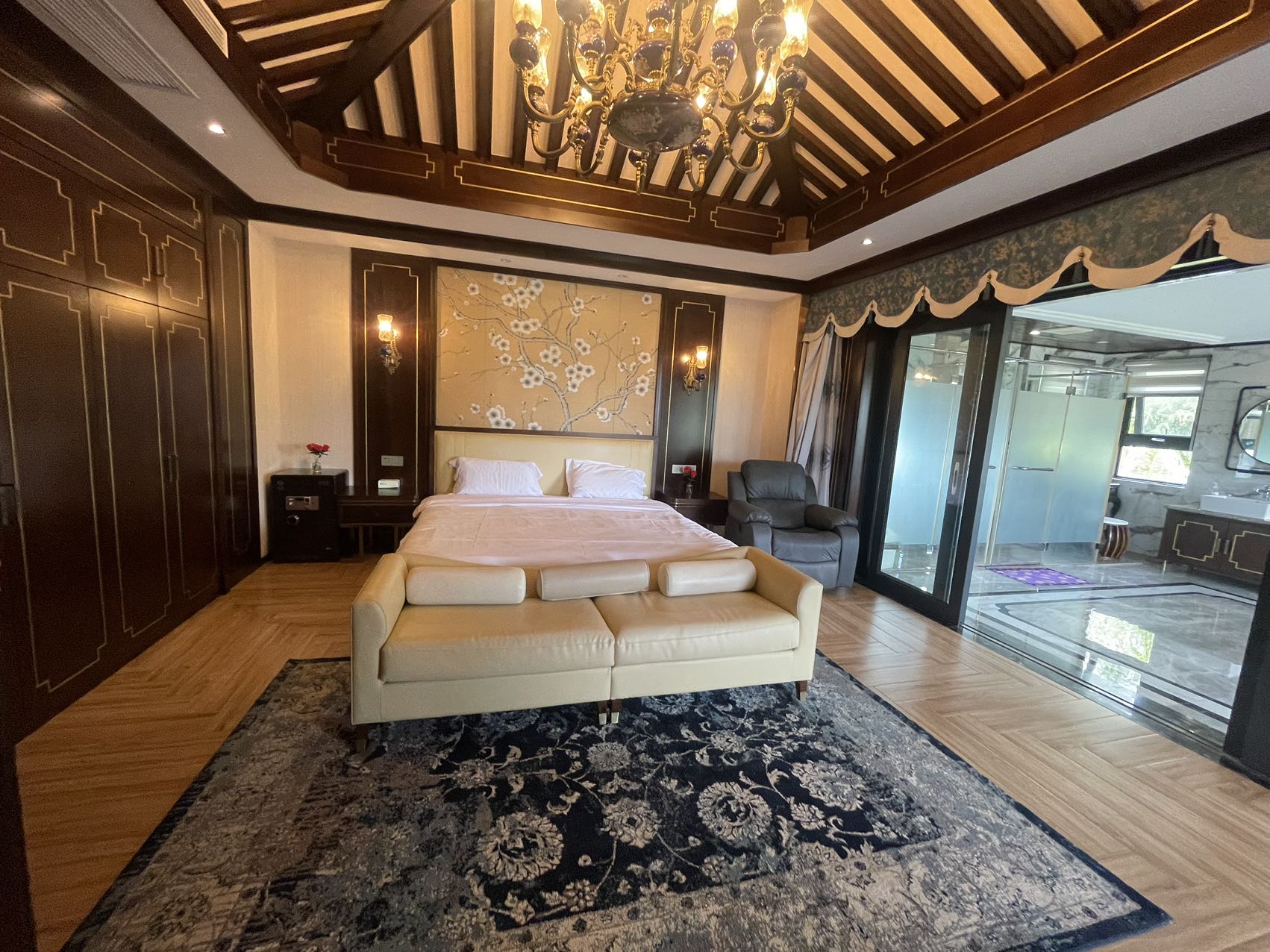 鸿洲江山 10室3厅5卫 40000.0元/月 鸿洲江山 10室3厅5卫 40000.0元/月室内图