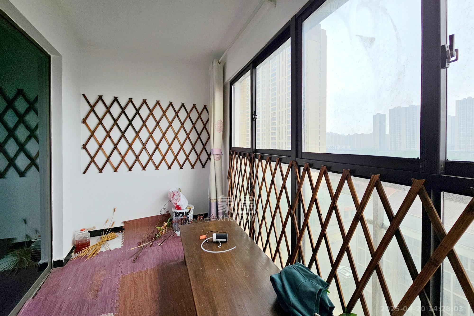 阳光城尚东湾学园区 2室1厅11卫 60.0万 阳光城尚东湾学园区 2室1厅11卫 60.0万阳台