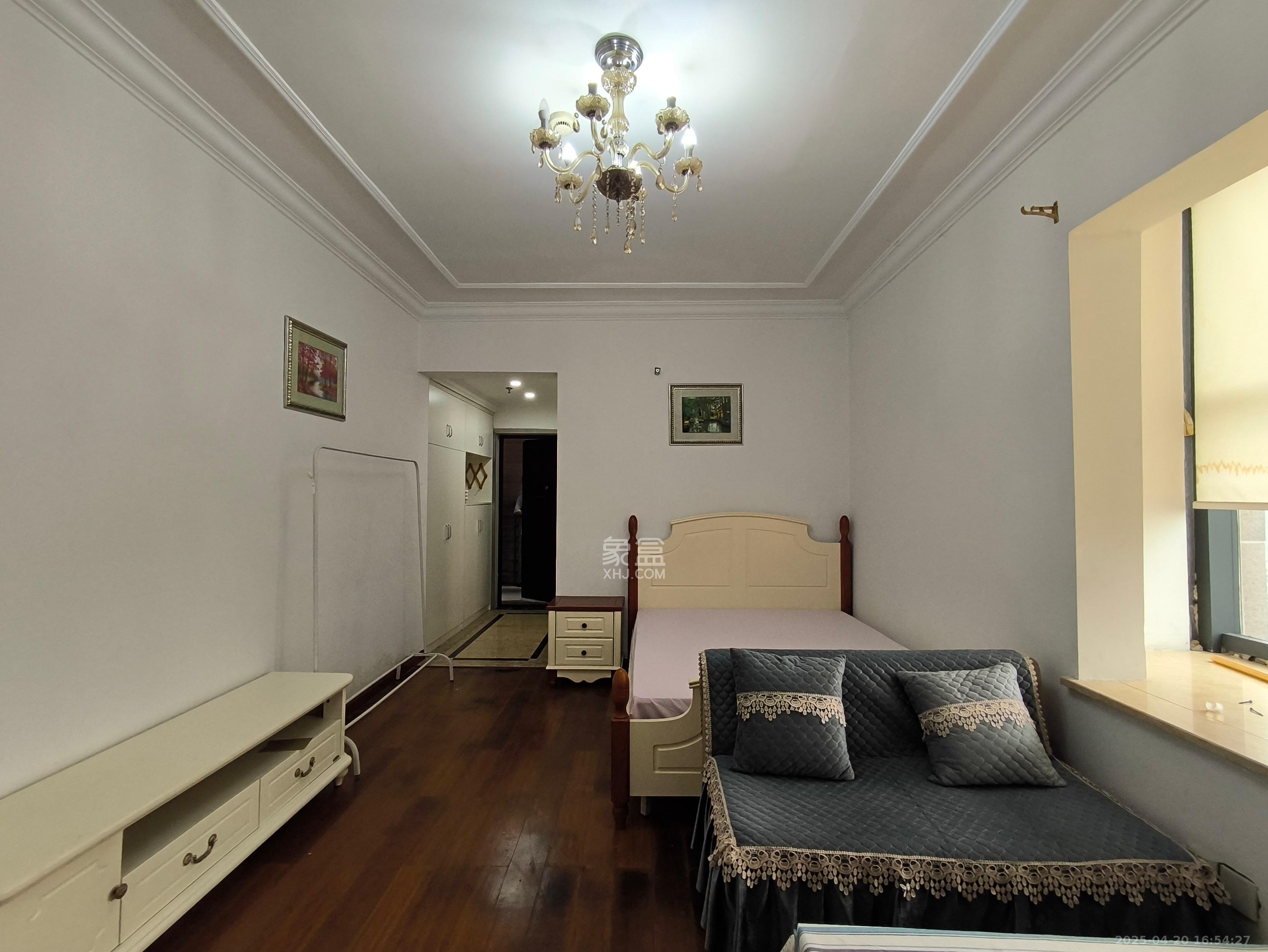 蓝湾国际广场 1室1厅1卫 1800.0元/月 蓝湾国际广场 1室1厅1卫 1800.0元/月室内图