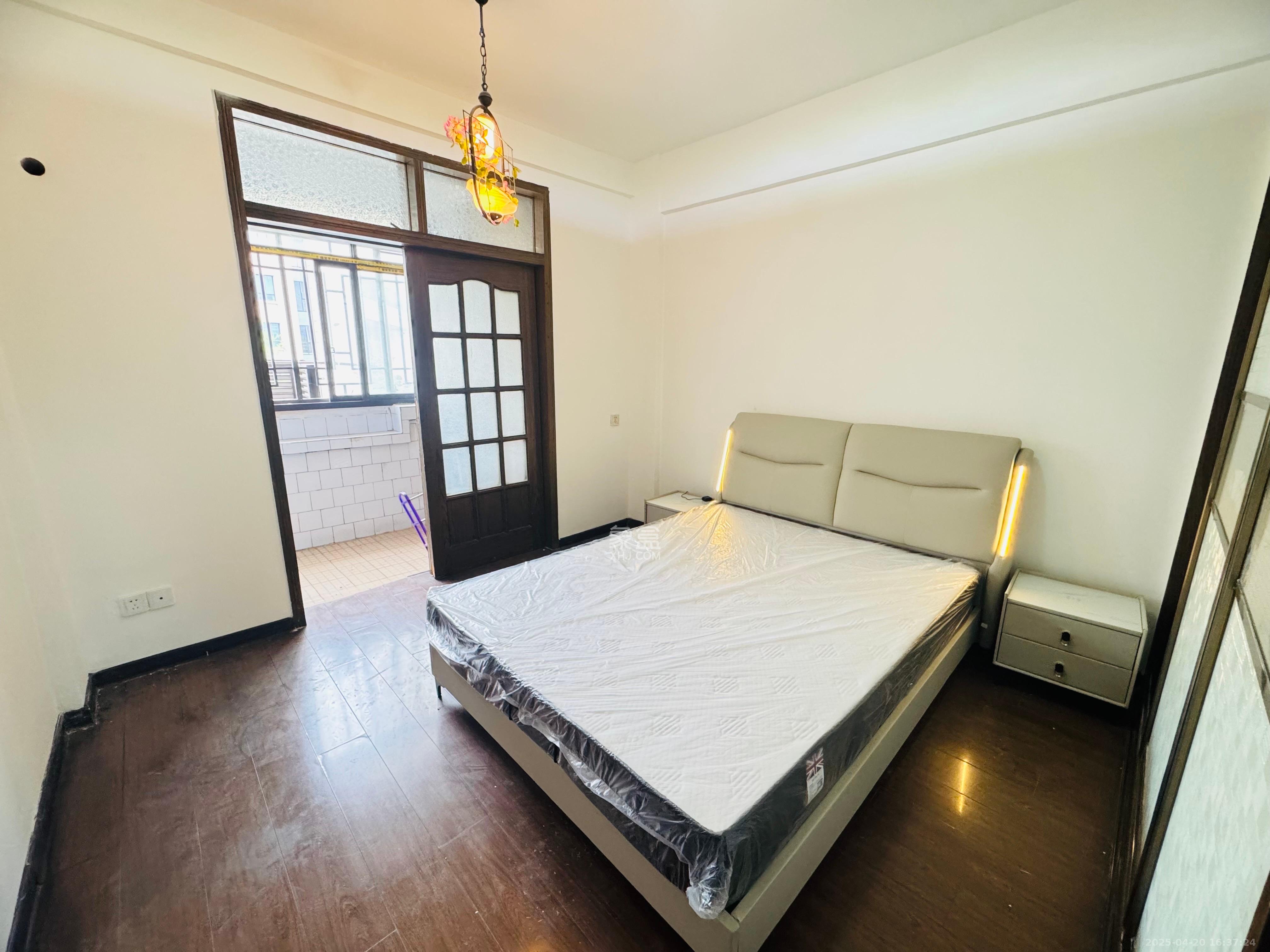 西湖路散盘  3室1厅1卫    3500.0元/月室内图