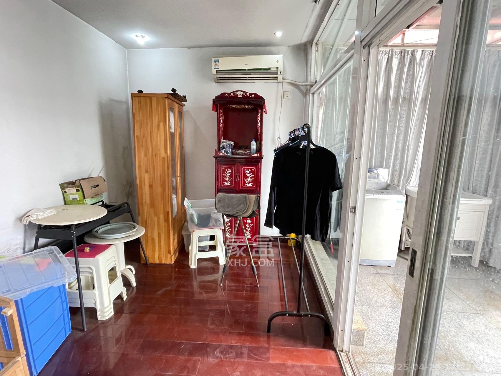 愉景花园 4室2厅2卫 4800.0元/月 愉景花园 4室2厅2卫 4800.0元/月室内图