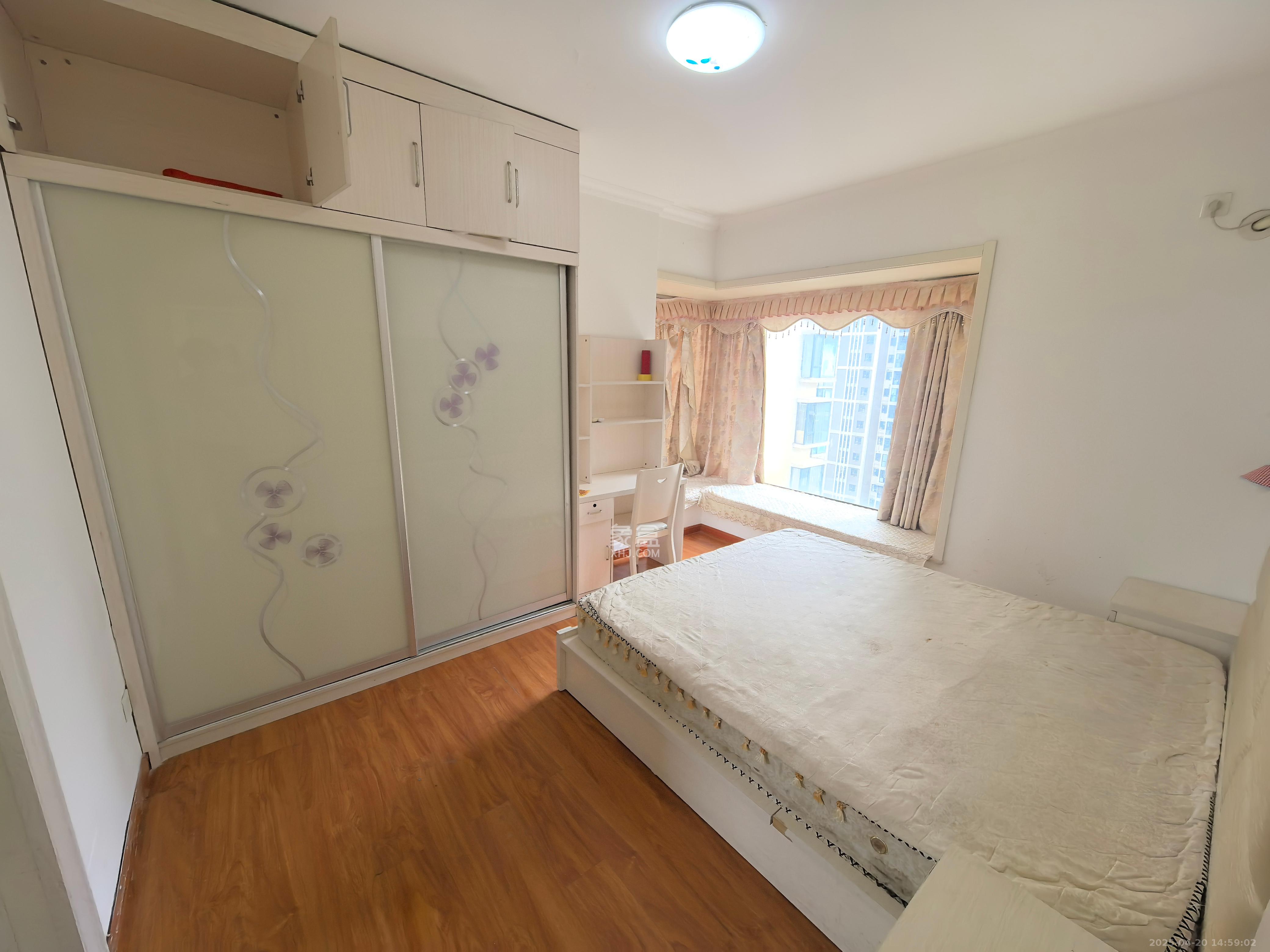 蓝山郡 4室2厅2卫 2500.0元/月 蓝山郡 4室2厅2卫 2500.0元/月室内图