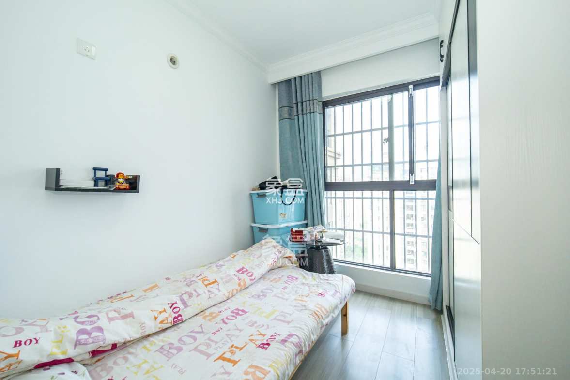 星湖湾二期高层 3室2厅1卫 79.8万 星湖湾二期高层 3室2厅1卫 79.8万卧室