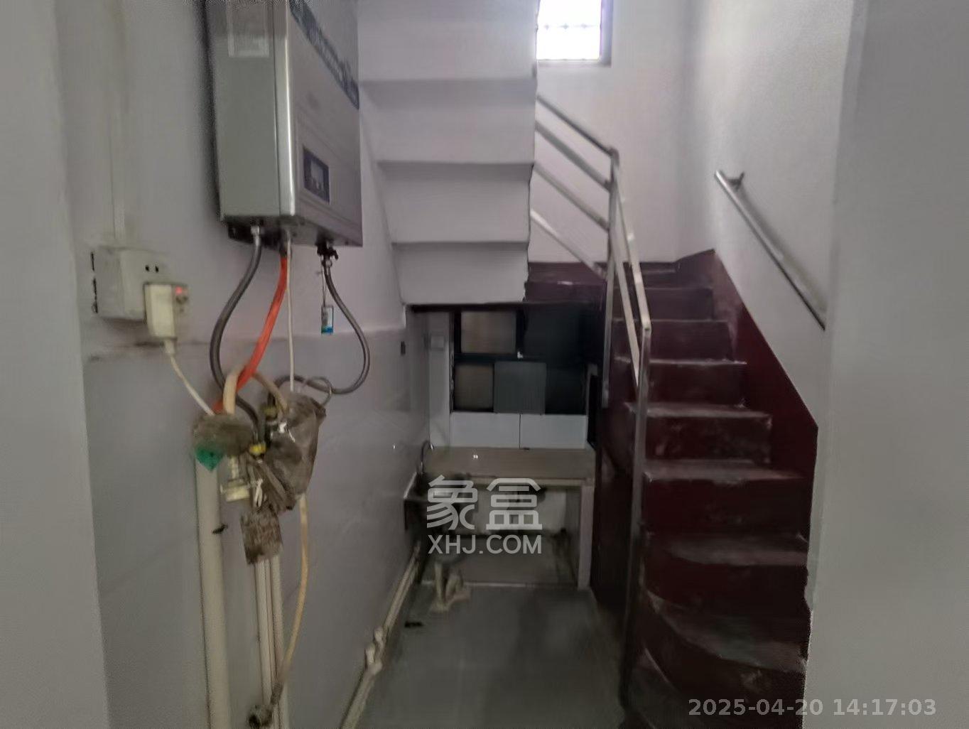 通泰街散盘  3室0厅1卫   2100.00元/月室内图