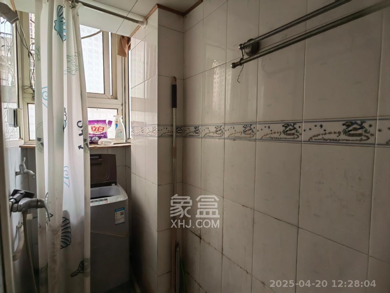 湘运新村  2室1厅1卫   1400.00元/月室内图