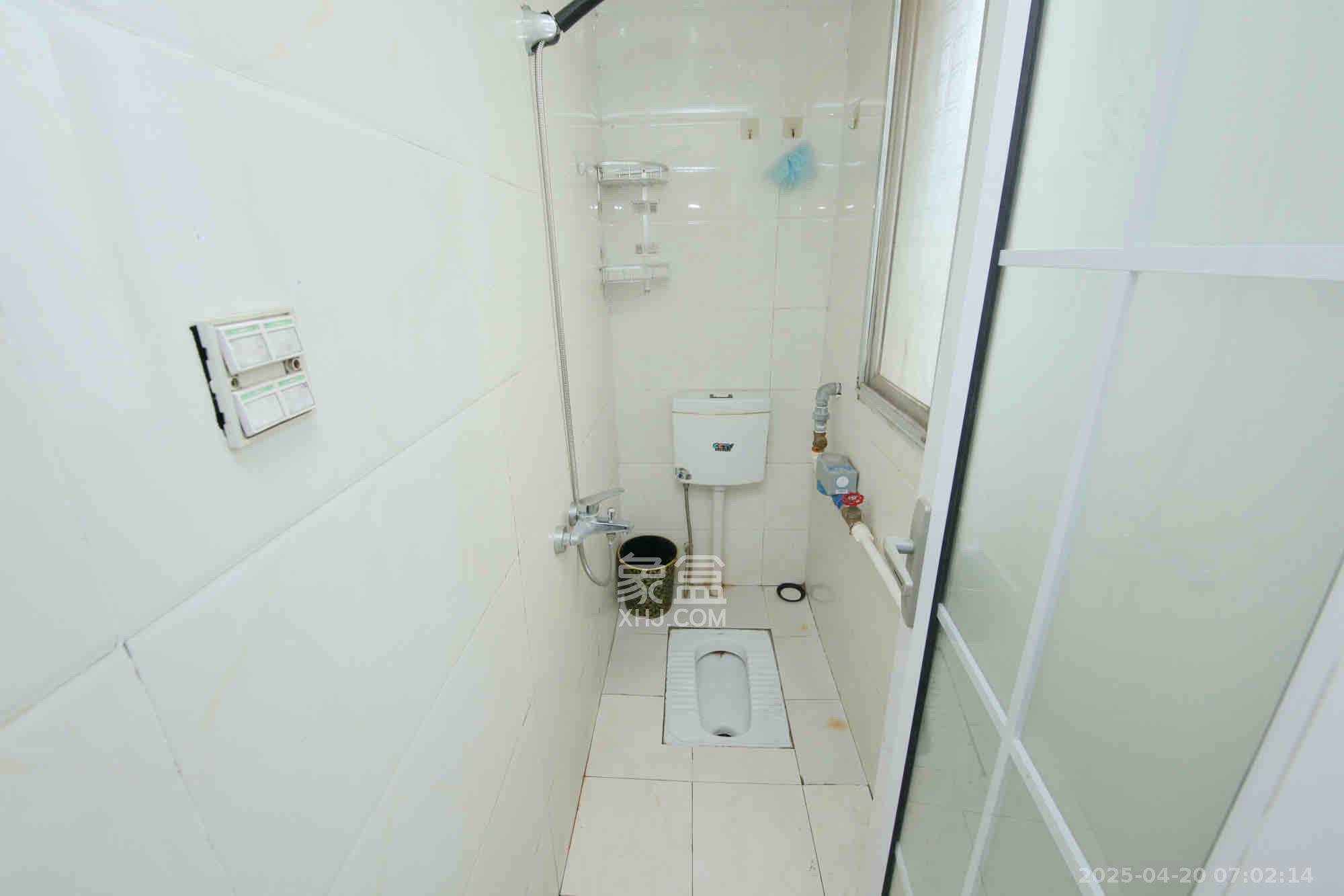 燕山街社区  2室2厅1卫   1800.00元/月室内图