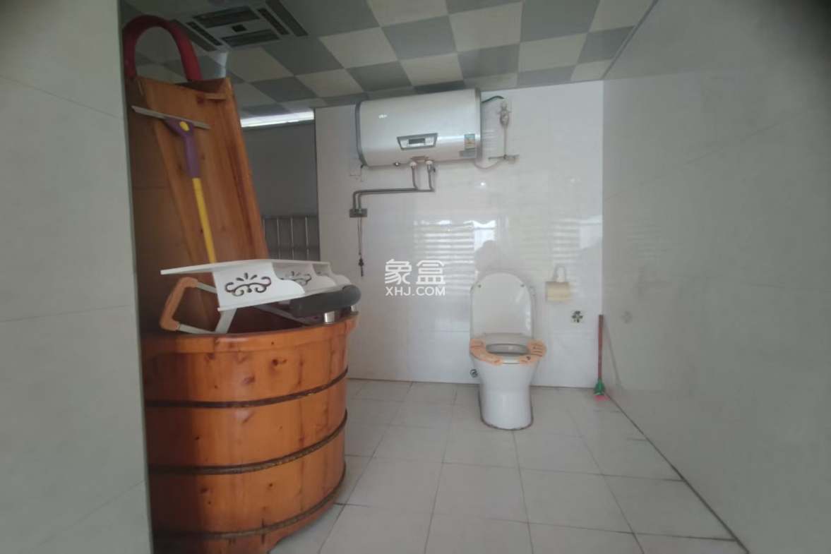 佳宁娜小区(梓山湖小区)  3室2厅2卫    2300.0元/月 佳宁娜小区(梓山湖小区)  3室2厅2卫    2300.0元/月室内图