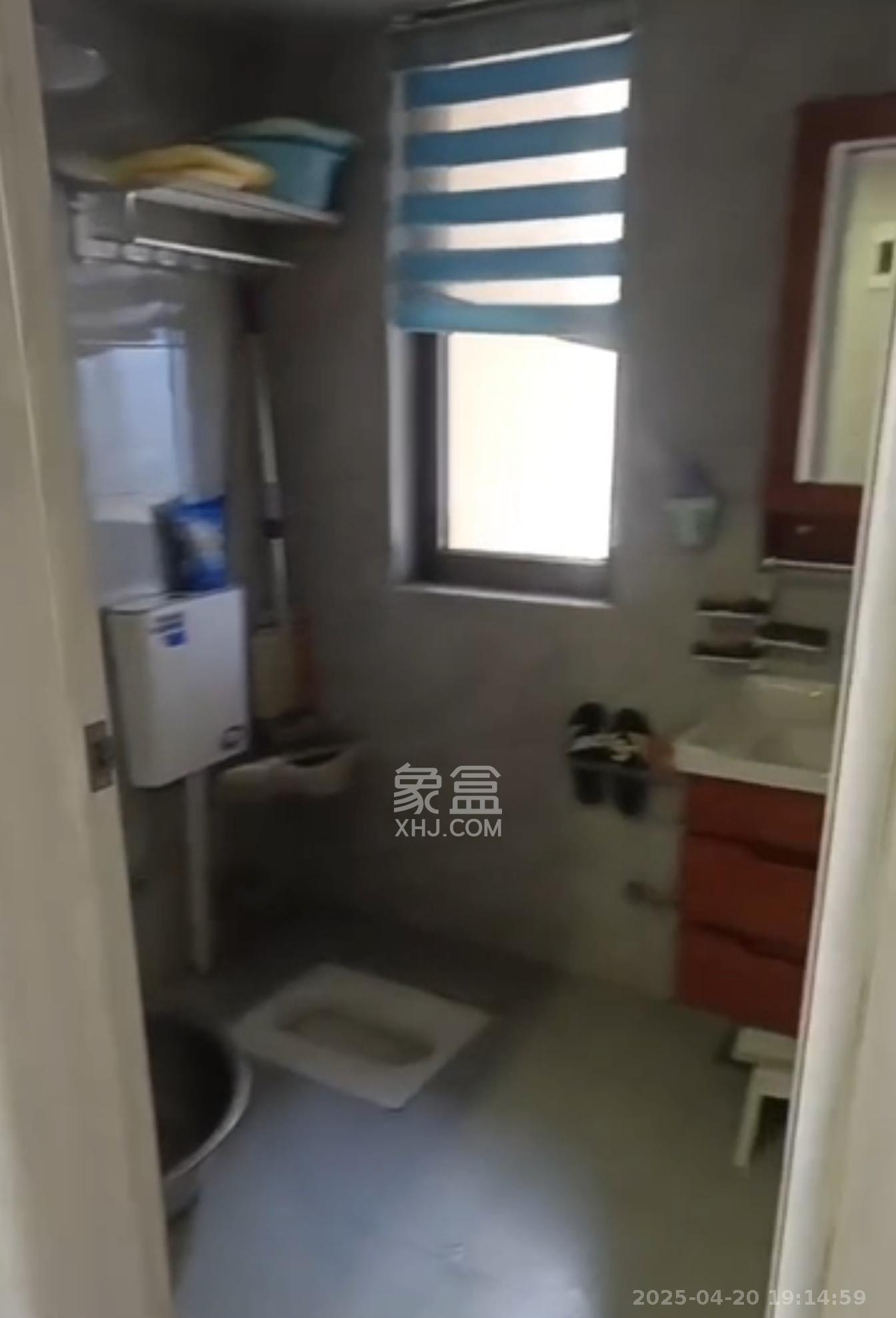 中粮鸿云  3室1厅1卫    2600.0元/月 中粮鸿云  3室1厅1卫    2600.0元/月室内图