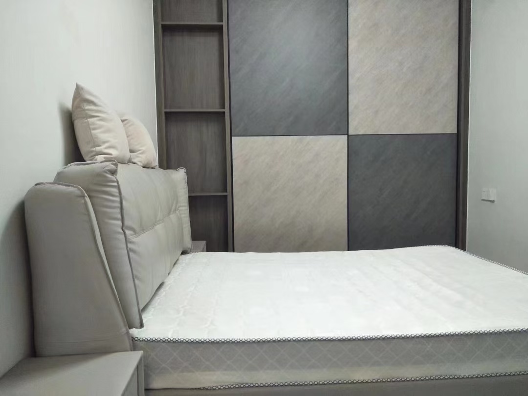 逸龙广场 2室2厅1卫 140.0万 逸龙广场 2室2厅1卫 140.0万客厅