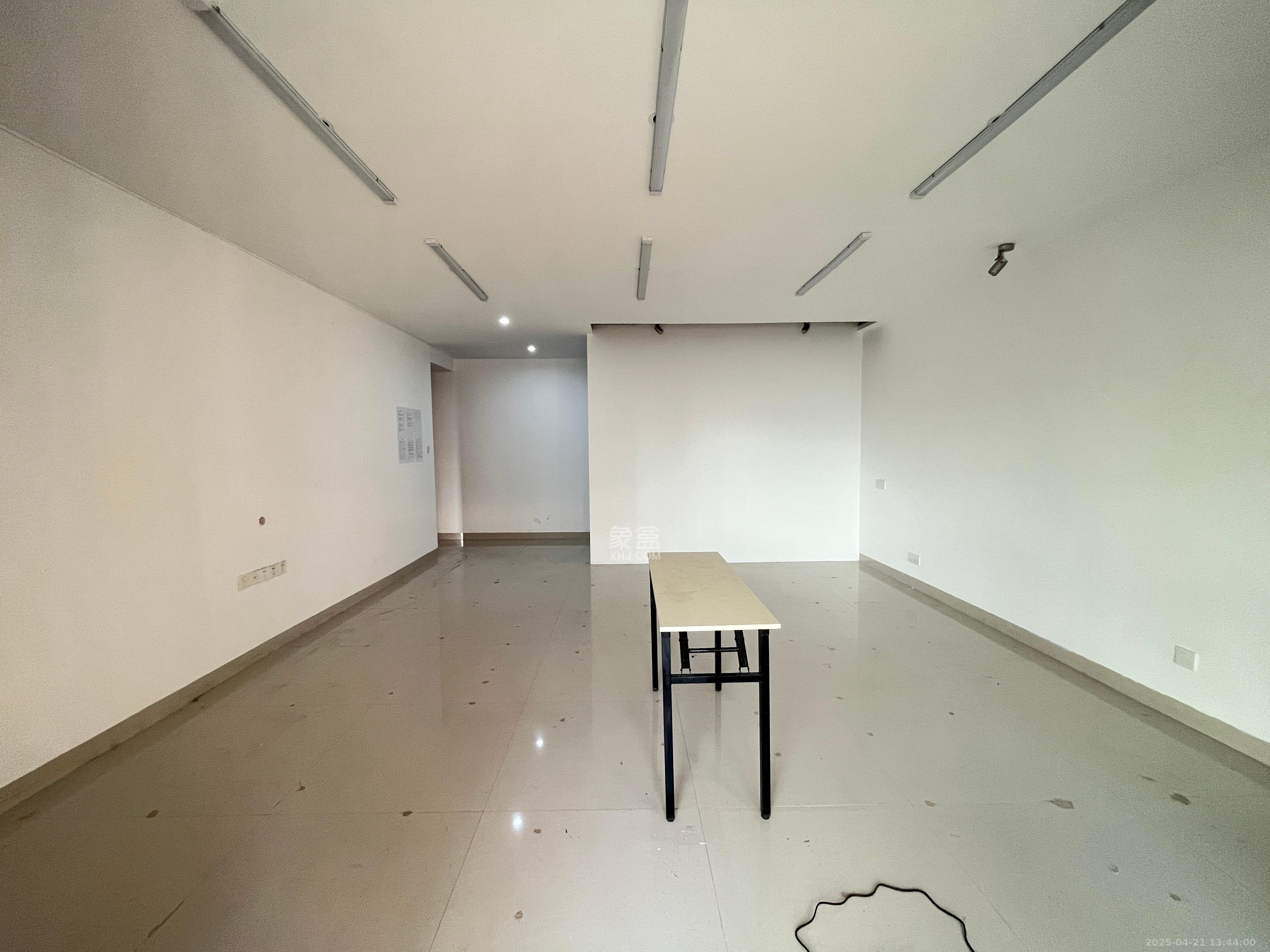 嘉宇盛世华章  4室0厅0卫   4500.00元/月室内图