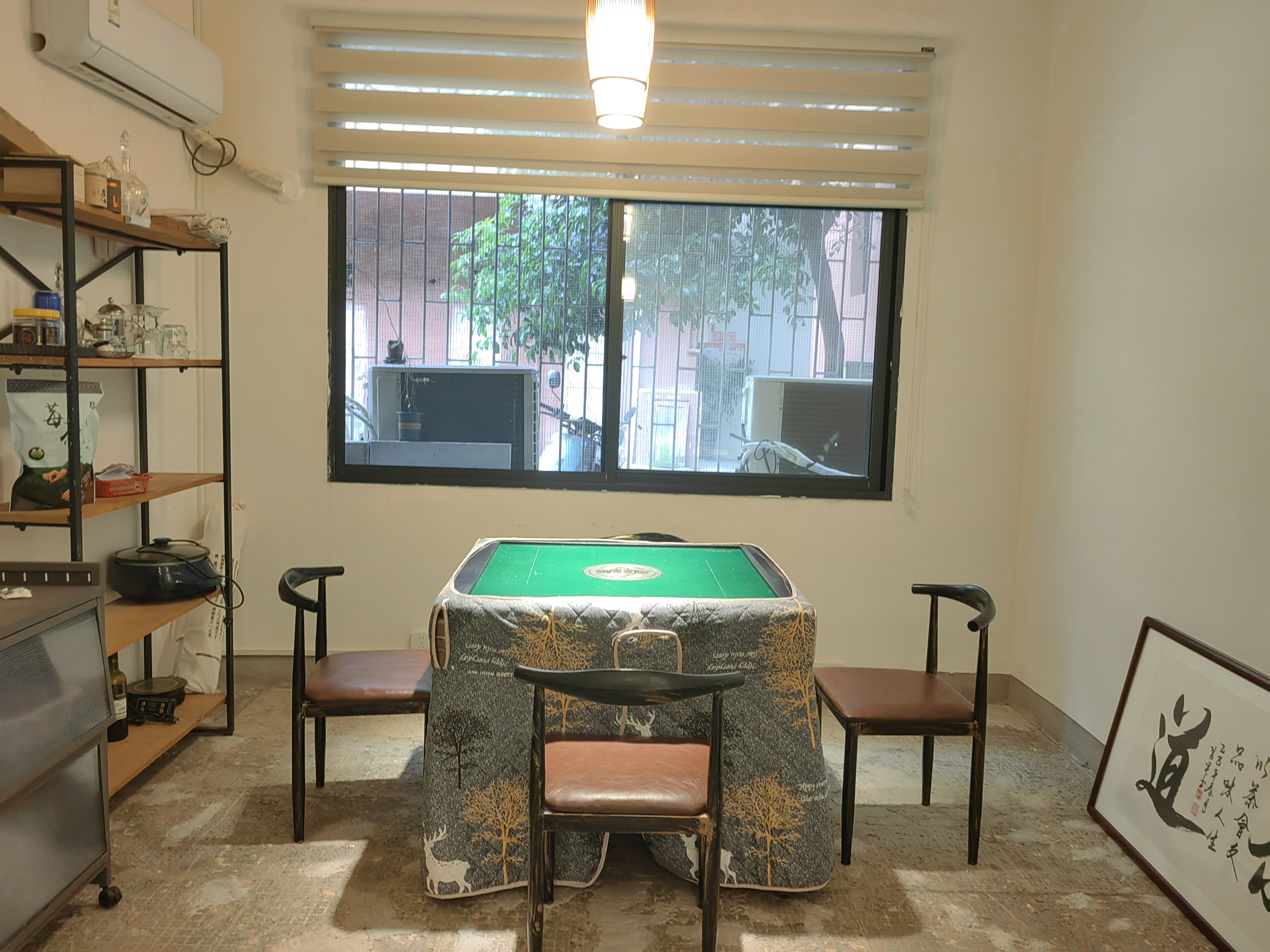 盐业副食小区  2室2厅1卫    58.0万客厅