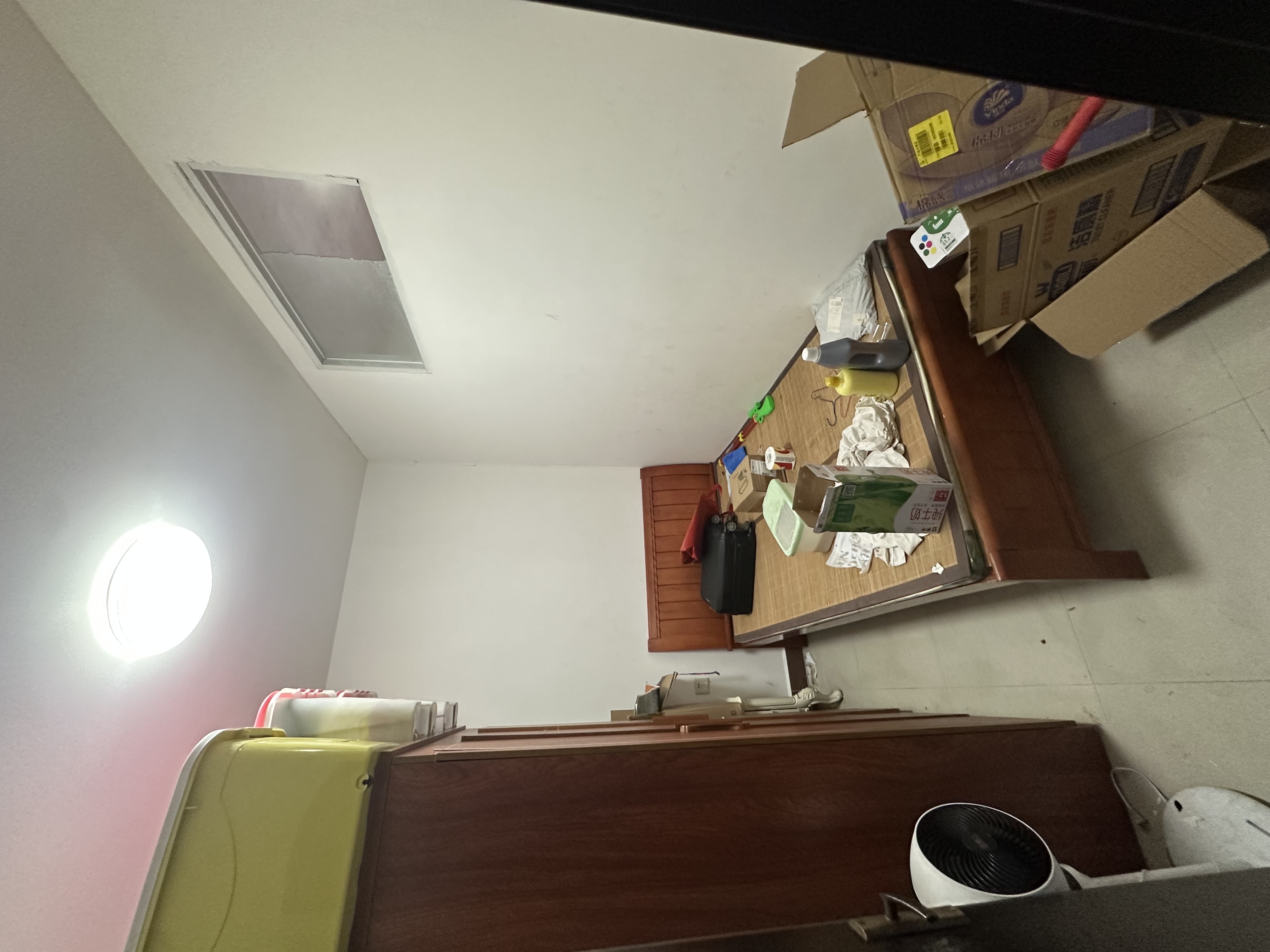 奔龙大厦 2室1厅1卫 55.0万 奔龙大厦 2室1厅1卫 55.0万客厅