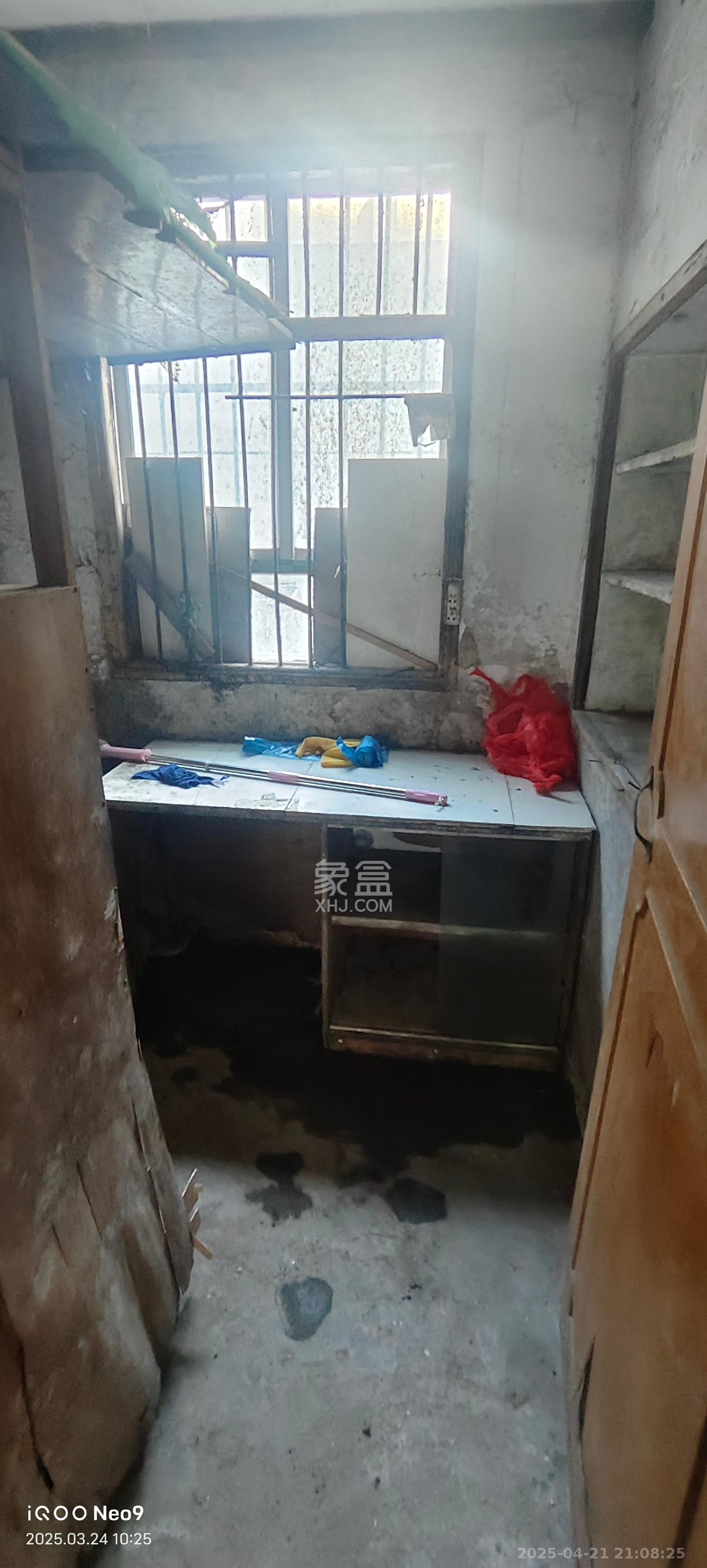 人民新村  1室1厅1卫    1500.0元/月 人民新村  1室1厅1卫    1500.0元/月室内图