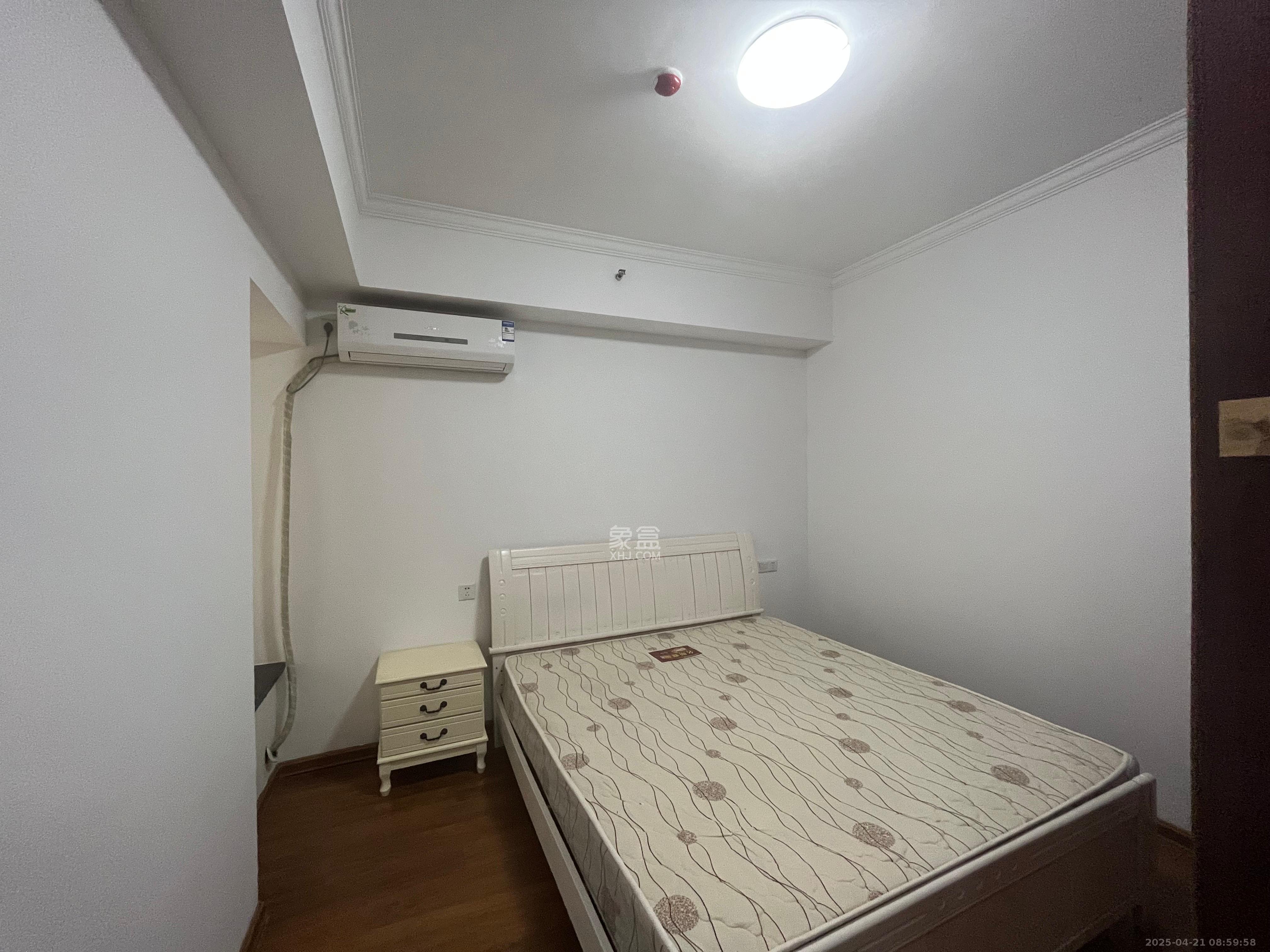 博林云栖  2室2厅1卫   2100.00元/月室内图