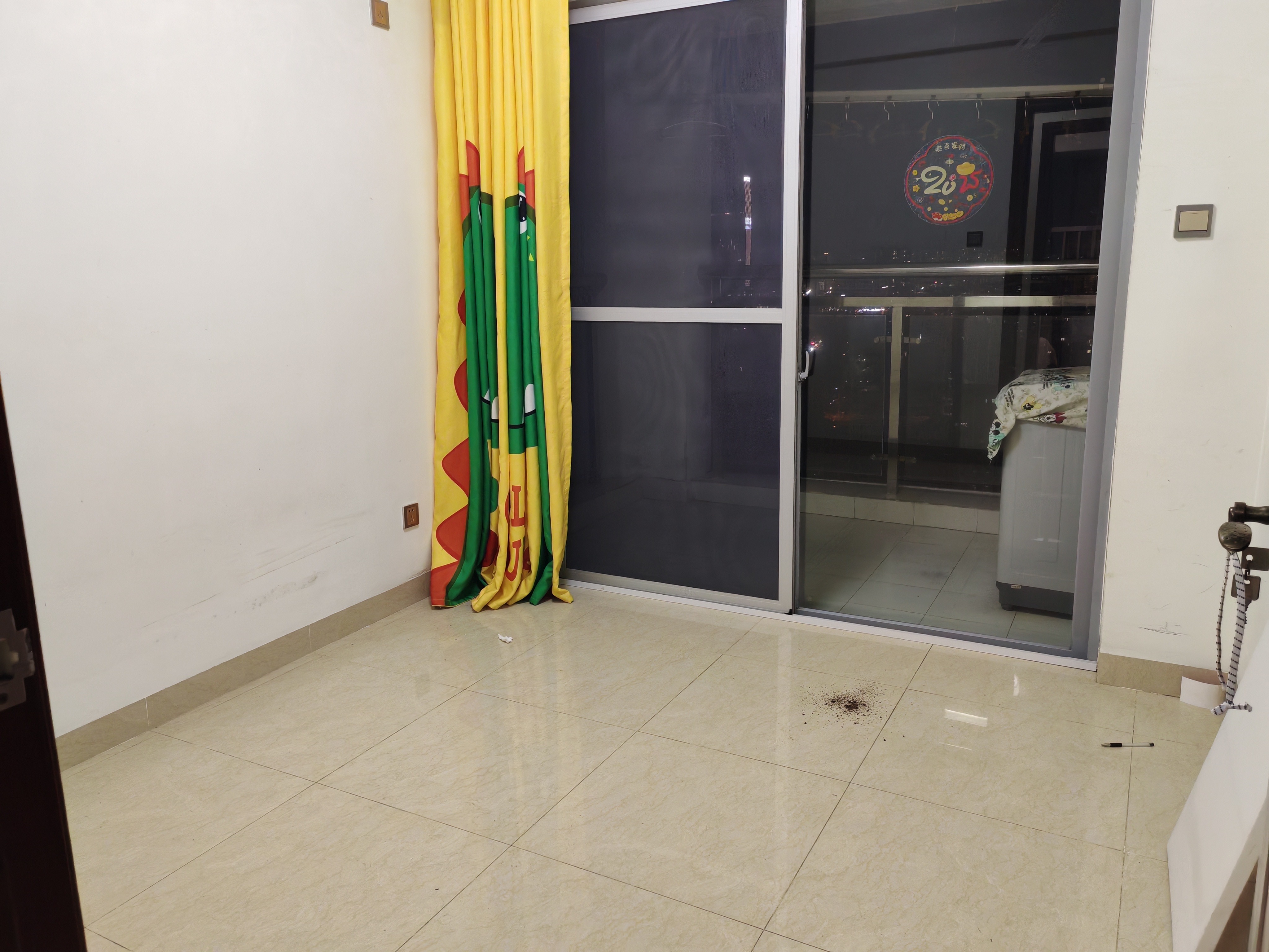 美和小区 3室2厅2卫 3300.0元/月 美和小区 3室2厅2卫 3300.0元/月室内图