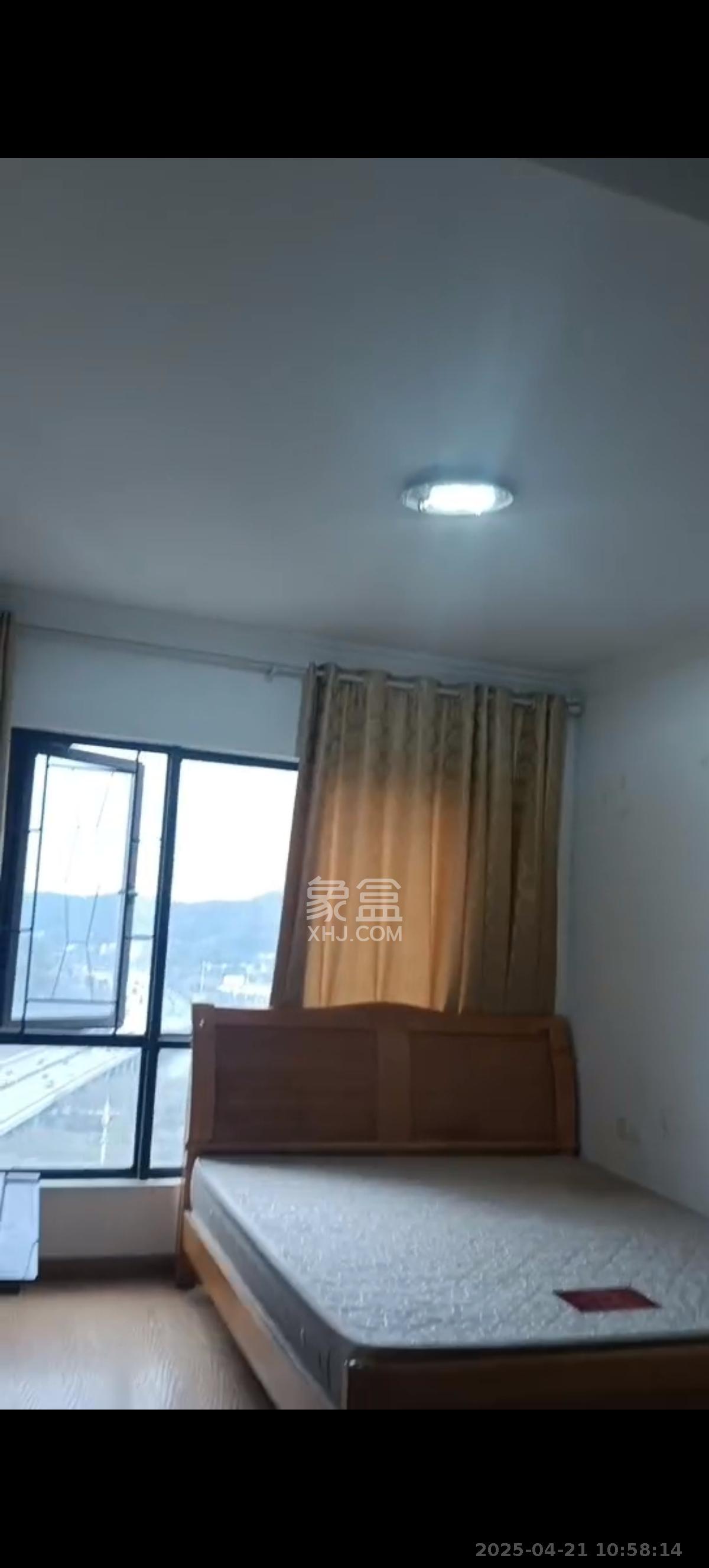 达美D6区  1室2厅1卫   2200.00元/月室内图