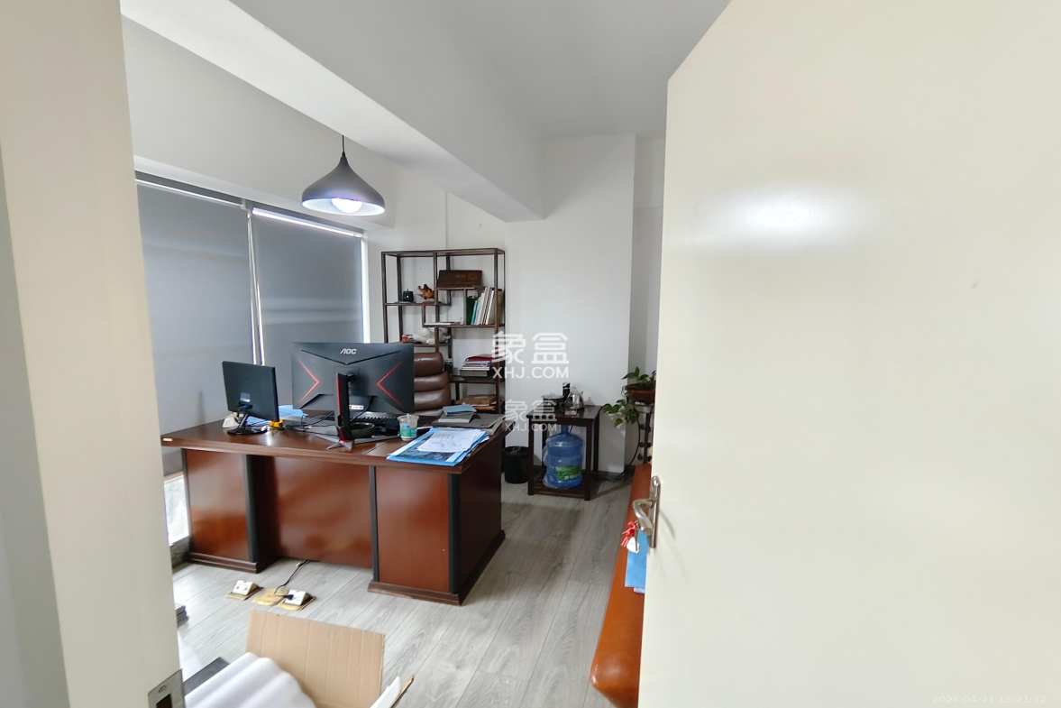 复地星光天地  1室2厅1卫    9600.0元/月 复地星光天地  1室2厅1卫    9600.0元/月室内图