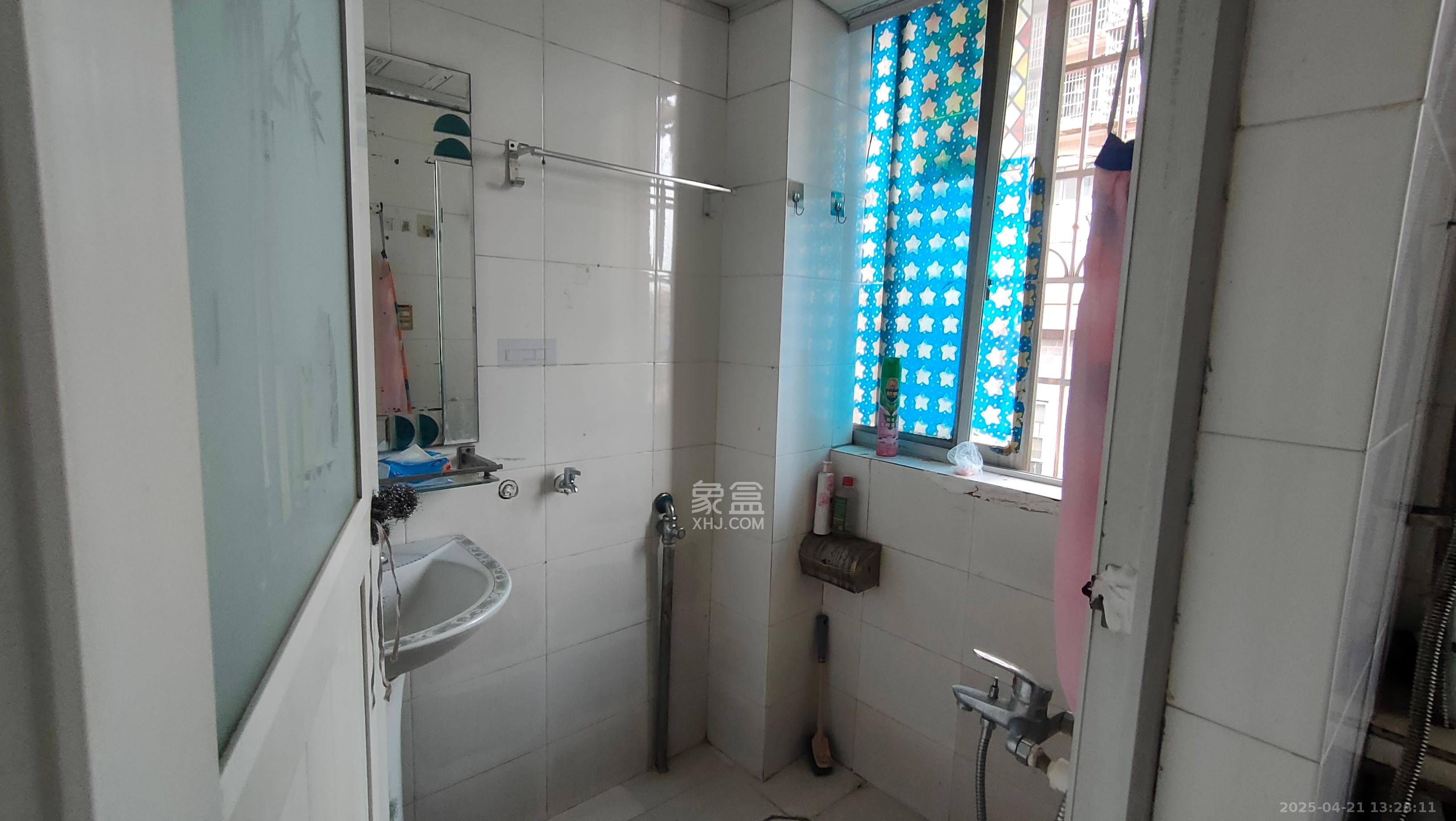 茶子山小区  2室2厅1卫   1700.00元/月室内图