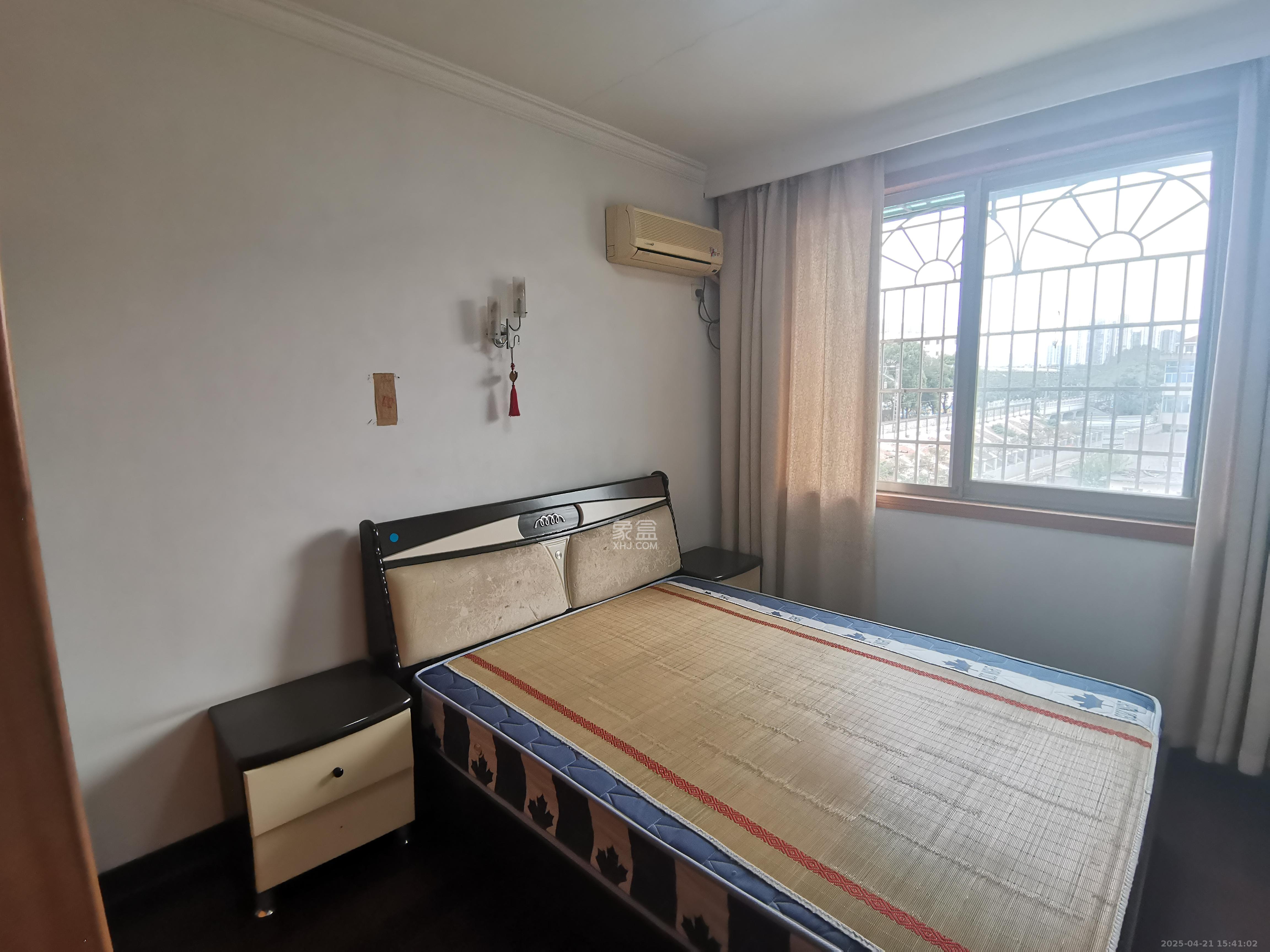 狮子山一片  3室2厅1卫   1800.00元/月室内图