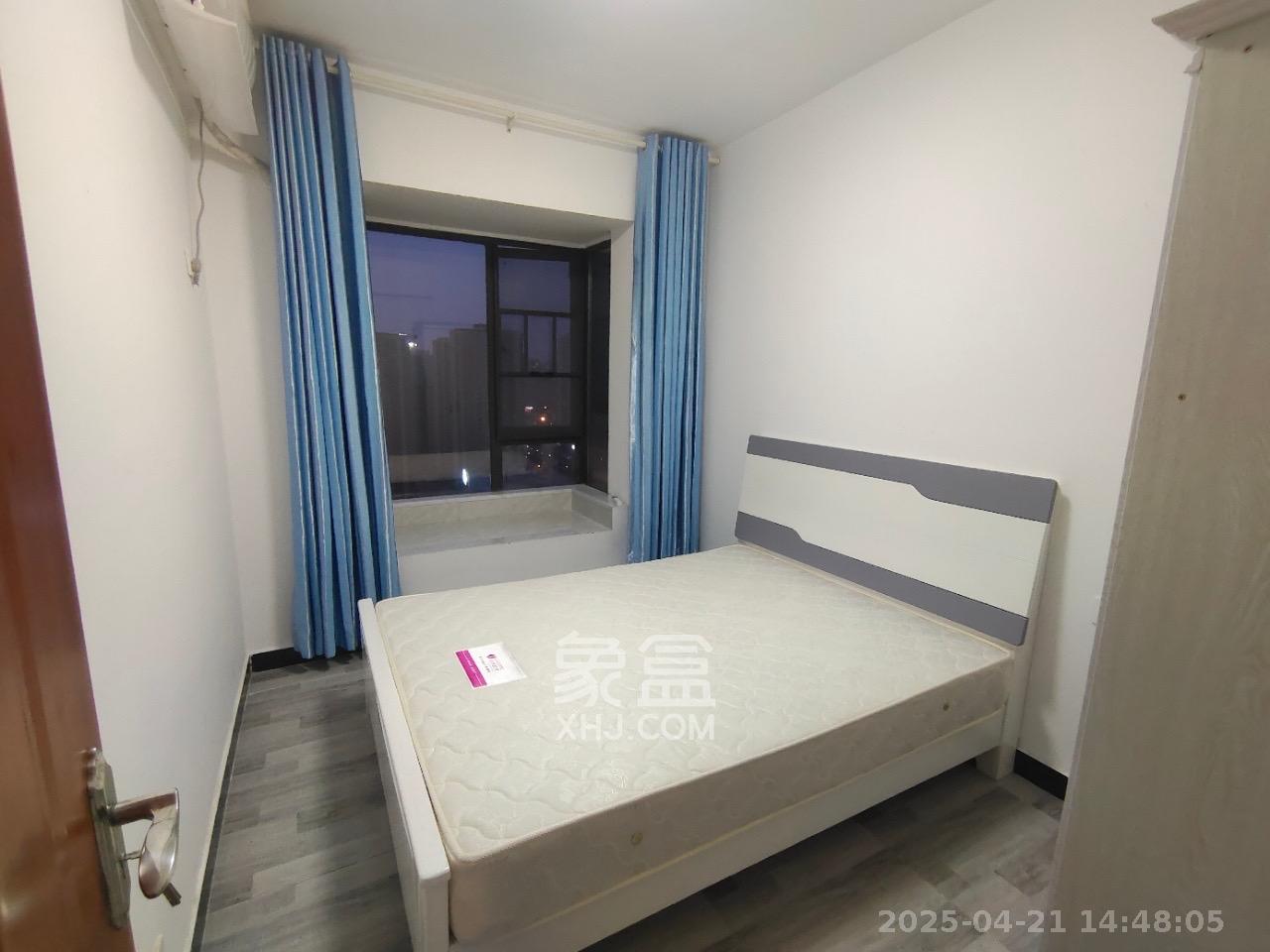 新新花园  3室2厅2卫   2800.00元/月室内图