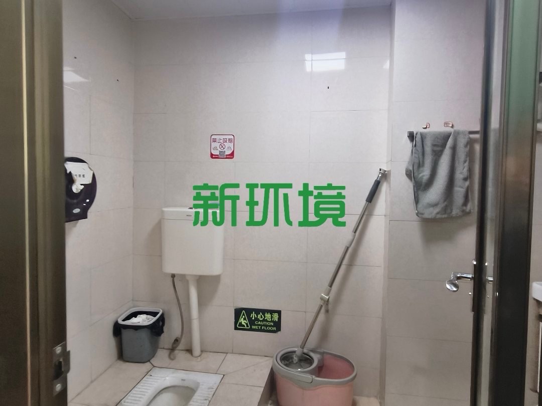 维港十字街  1室1厅1卫   28.00万客厅