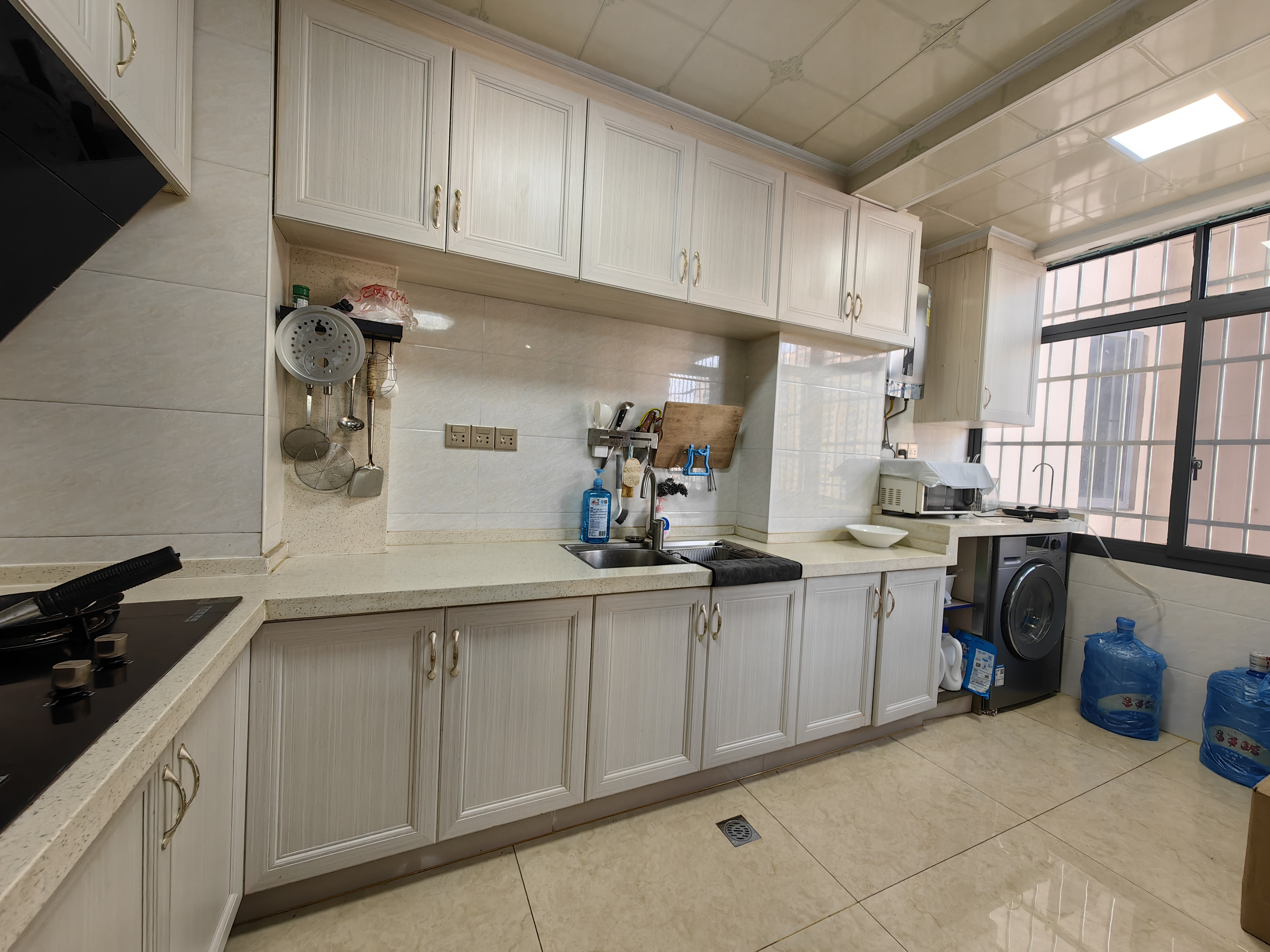 山水洲城华晨第一城 3室2厅2卫 68.0万 山水洲城华晨第一城 3室2厅2卫 68.0万室内图