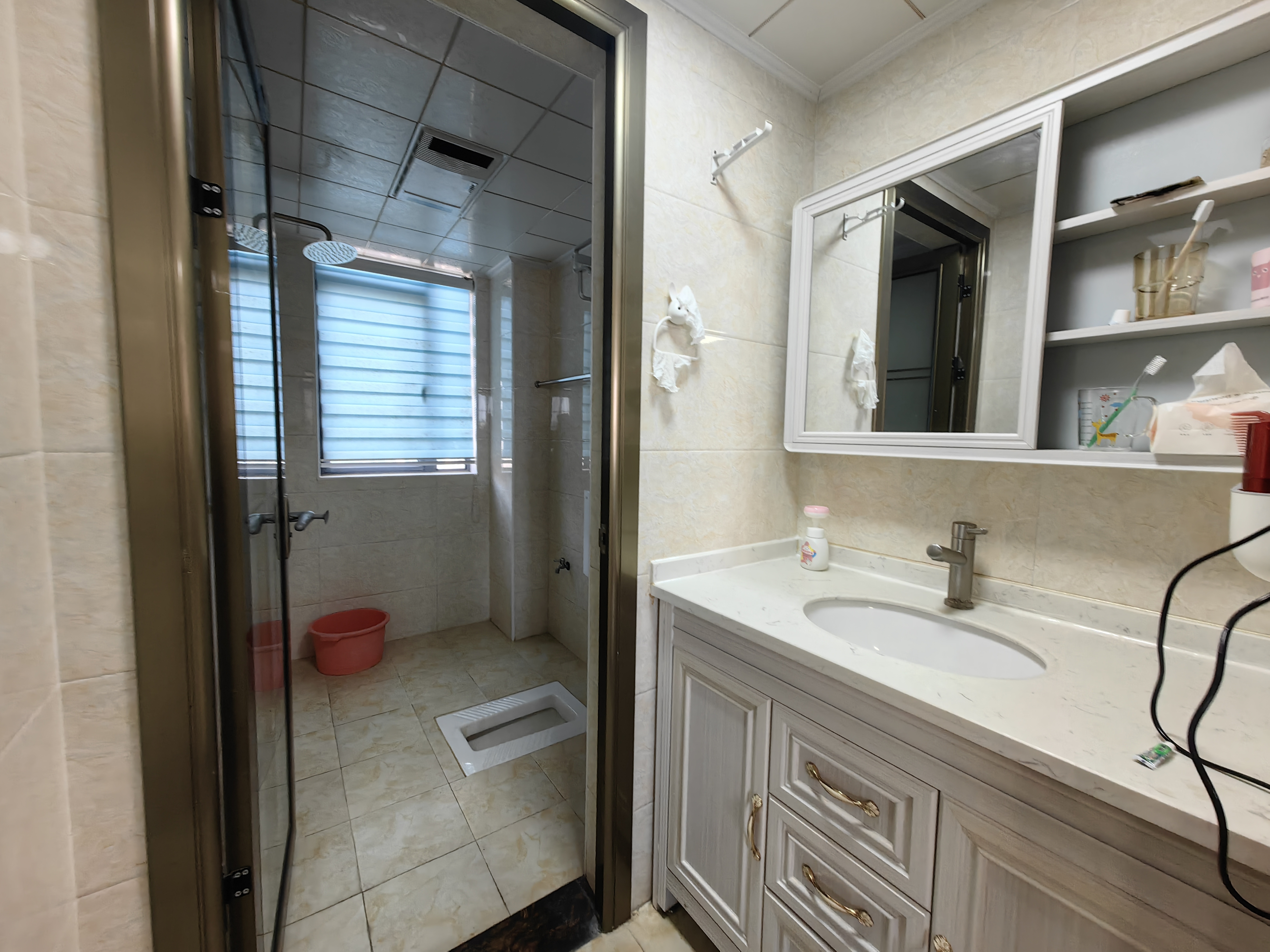 山水洲城华晨第一城 3室2厅2卫 68.0万 山水洲城华晨第一城 3室2厅2卫 68.0万室内图