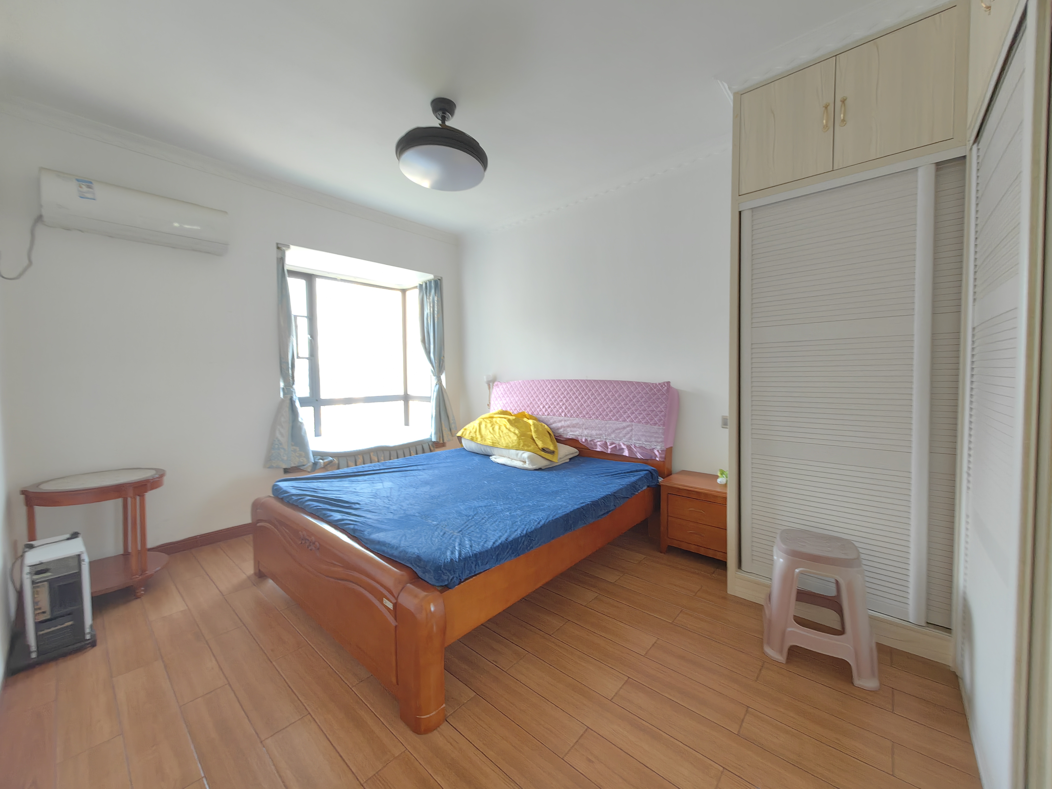 山水洲城华晨第一城 3室2厅2卫 68.0万 山水洲城华晨第一城 3室2厅2卫 68.0万室内图