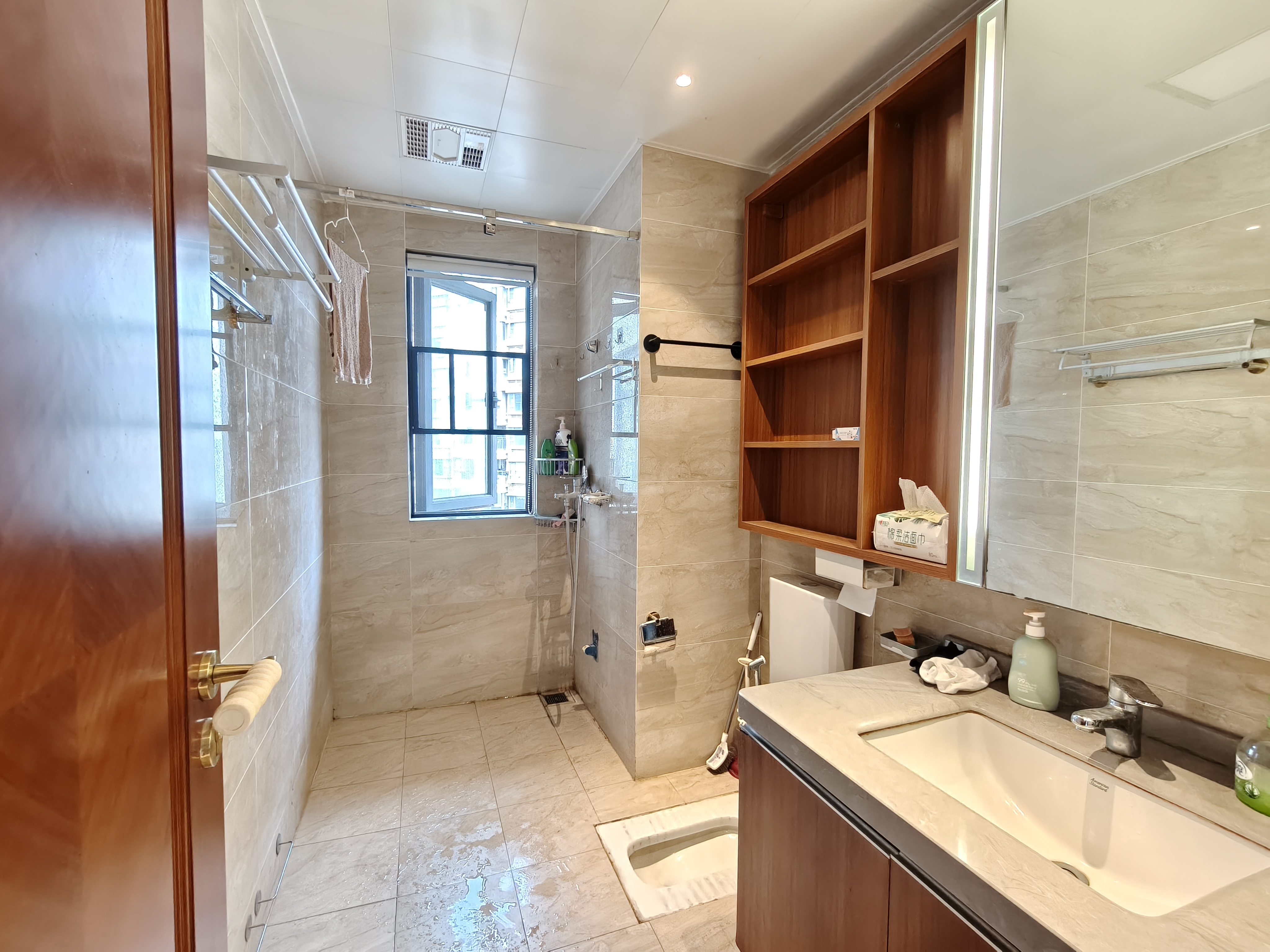 恒大华府 3室2厅2卫 69.8万 恒大华府 3室2厅2卫 69.8万室内图