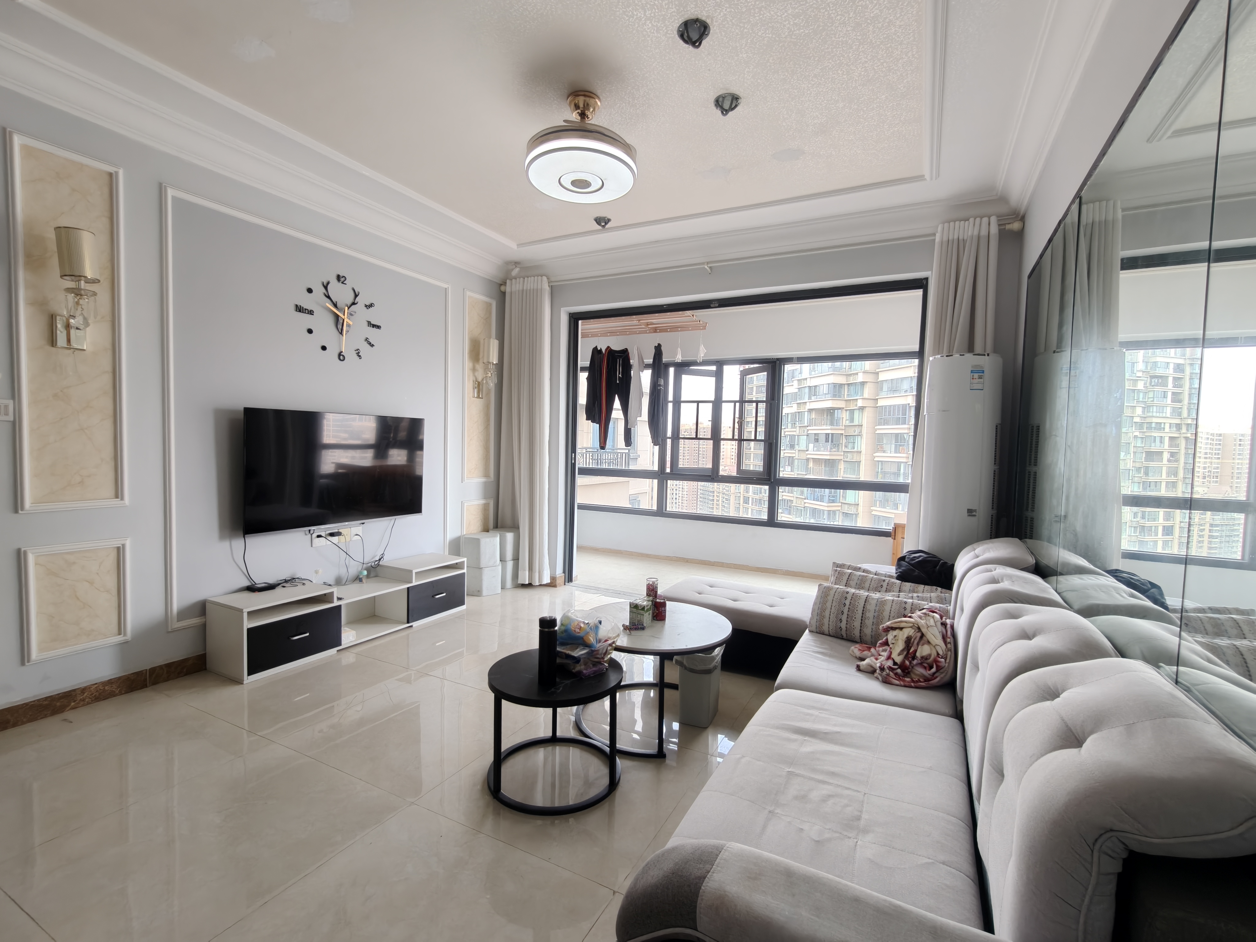 恒大华府 3室2厅2卫 69.8万 恒大华府 3室2厅2卫 69.8万室内图