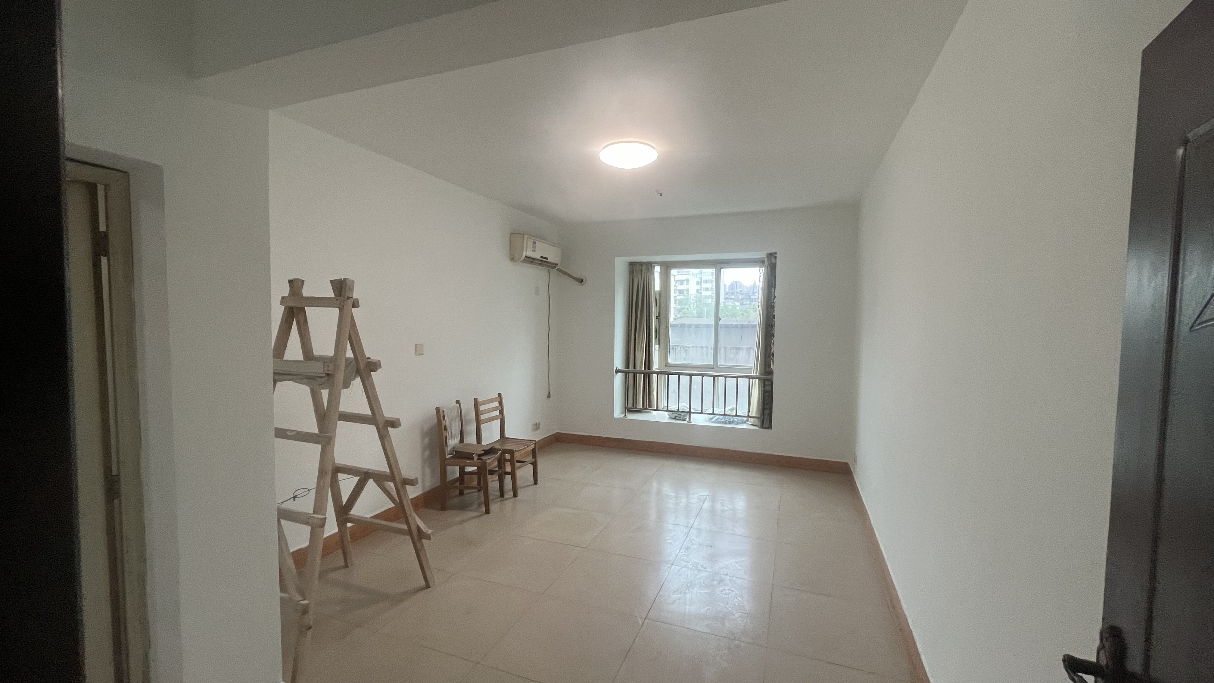 金碧华庭 4室1厅1卫 50.0万 金碧华庭 4室1厅1卫 50.0万室内图