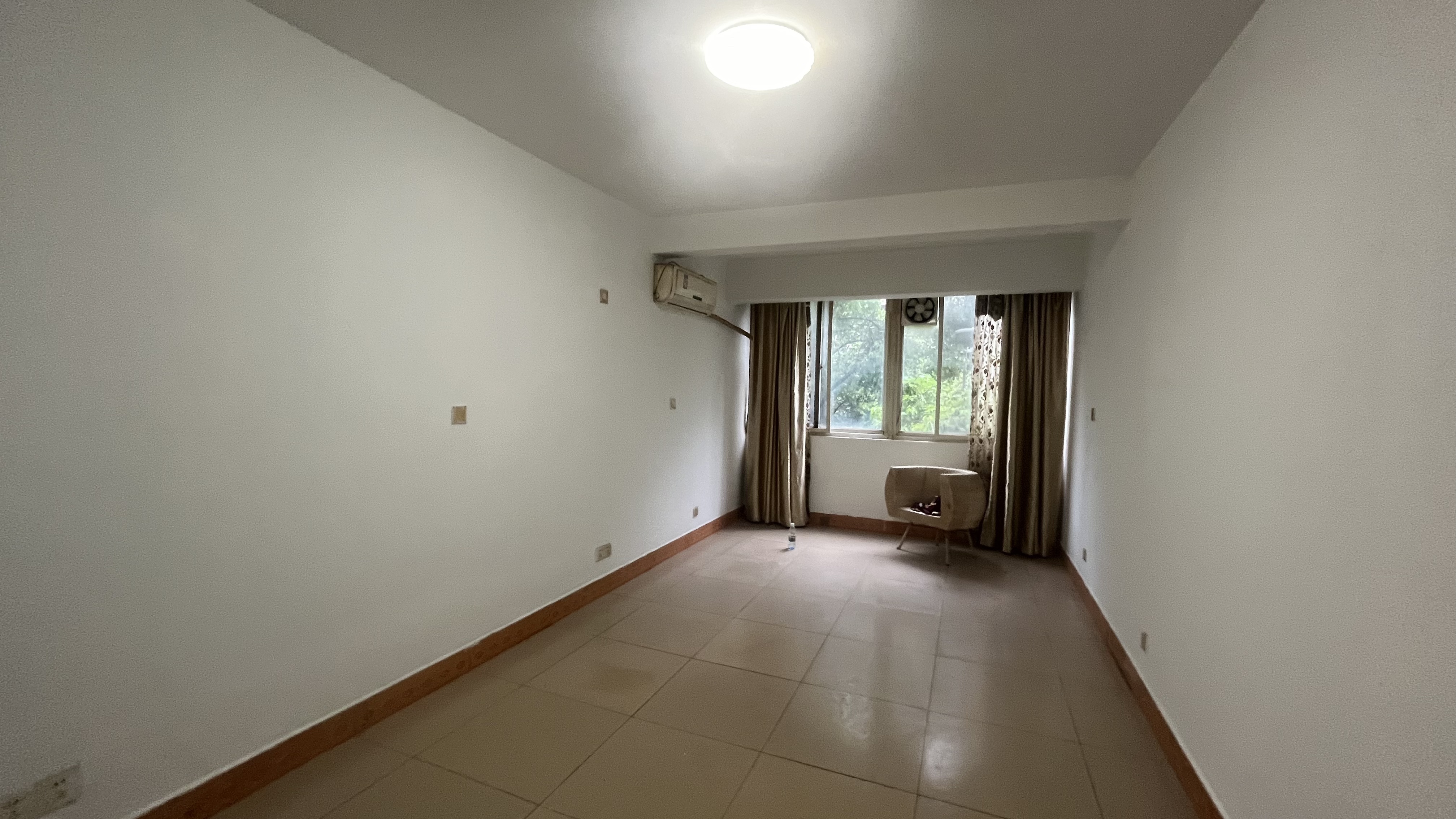 金碧华庭 4室1厅1卫 50.0万 金碧华庭 4室1厅1卫 50.0万室内图