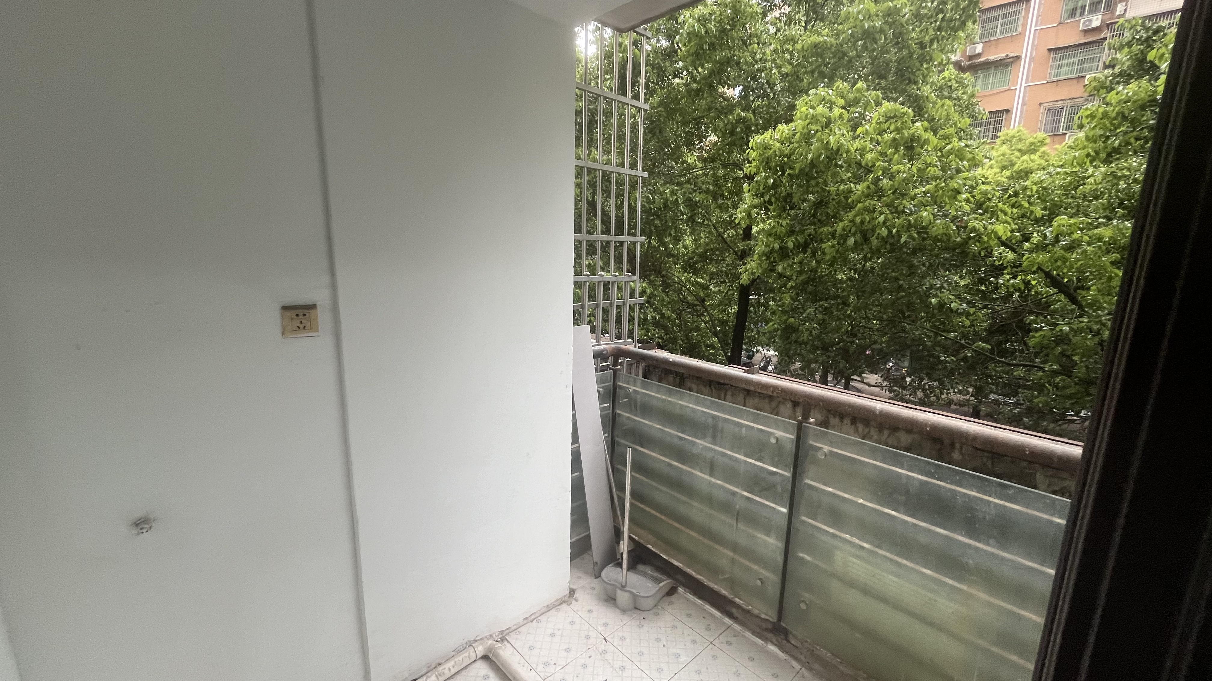 金碧华庭 4室1厅1卫 50.0万 金碧华庭 4室1厅1卫 50.0万室内图