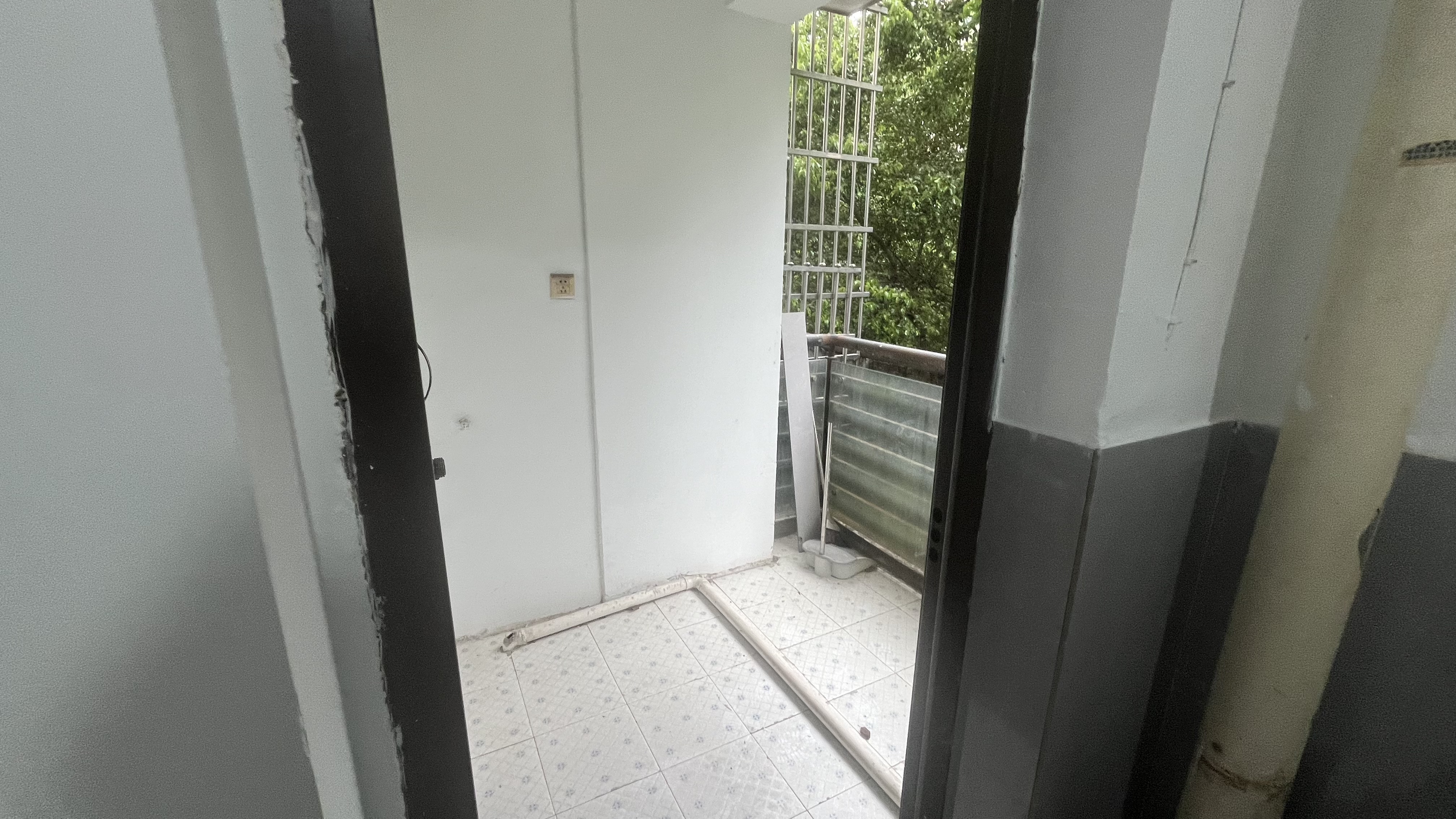 金碧华庭 4室1厅1卫 50.0万 金碧华庭 4室1厅1卫 50.0万室内图