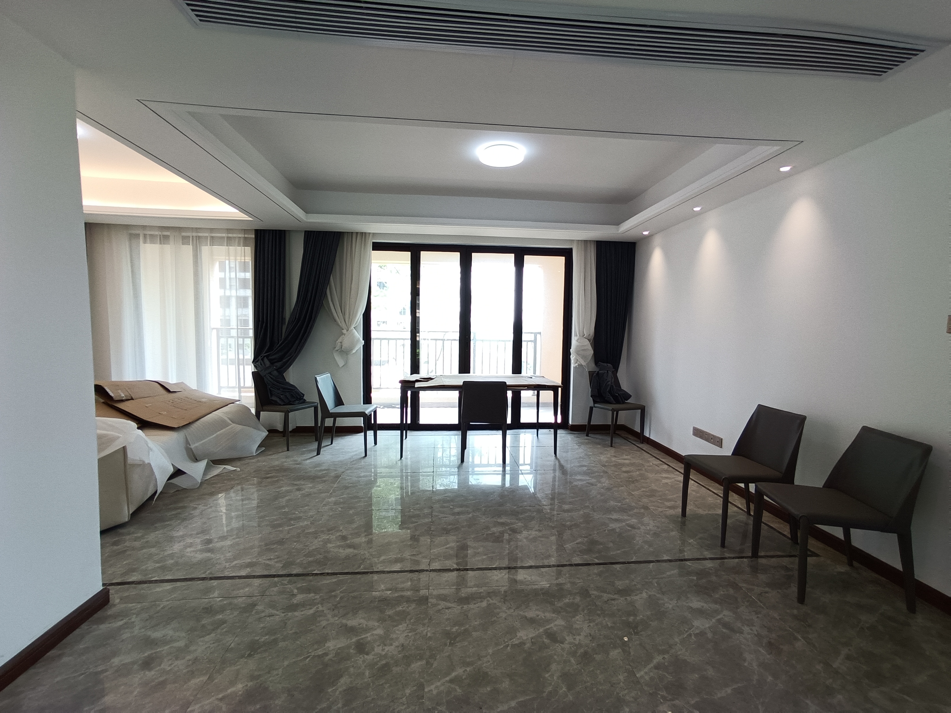 城际空间站 4室2厅2卫 92.0万 城际空间站 4室2厅2卫 92.0万室内图