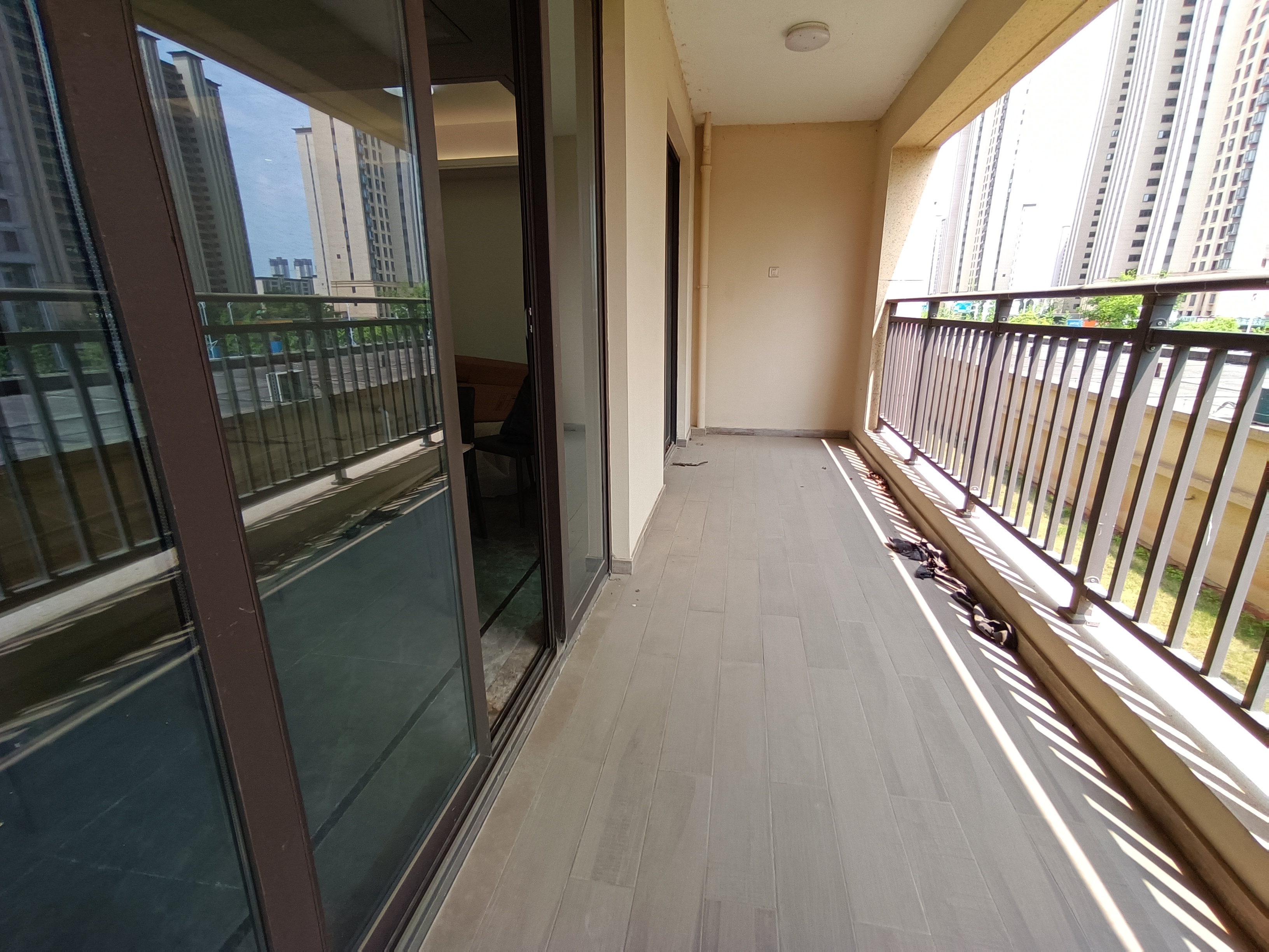 城际空间站 4室2厅2卫 92.0万 城际空间站 4室2厅2卫 92.0万室内图