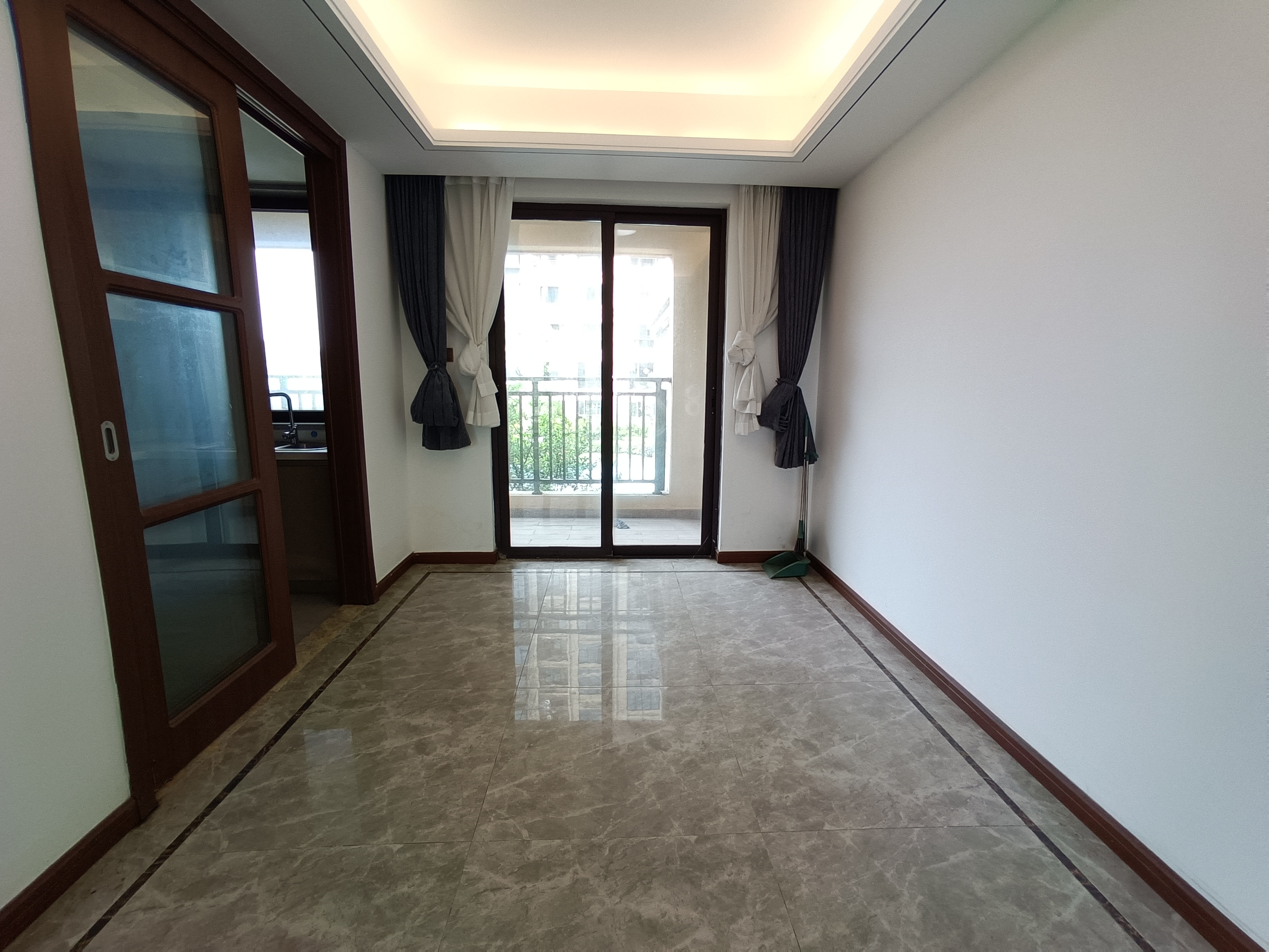 城际空间站 4室2厅2卫 92.0万 城际空间站 4室2厅2卫 92.0万室内图