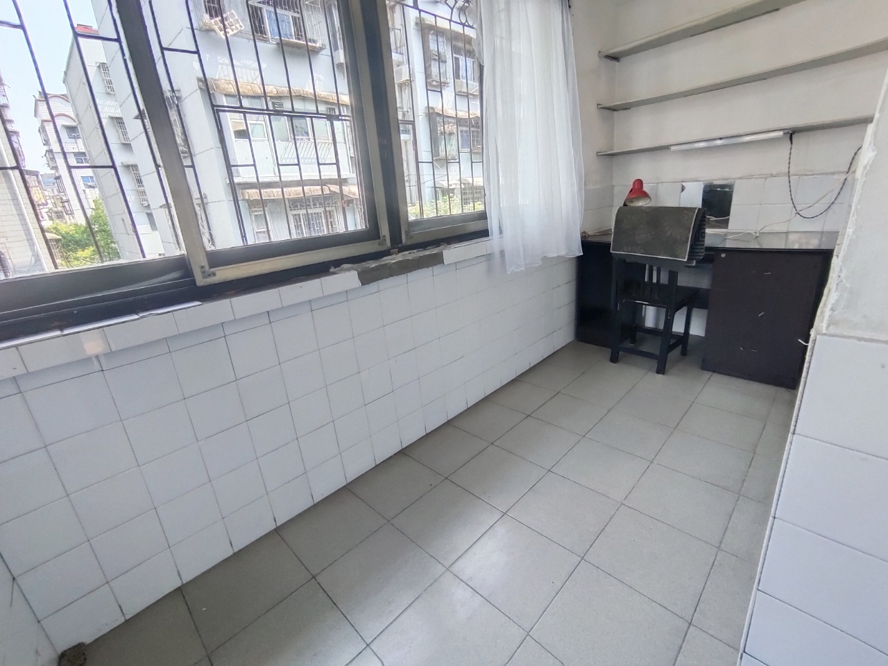 学堂冲二村体育路48号  2室1厅1卫    23.8万室内图