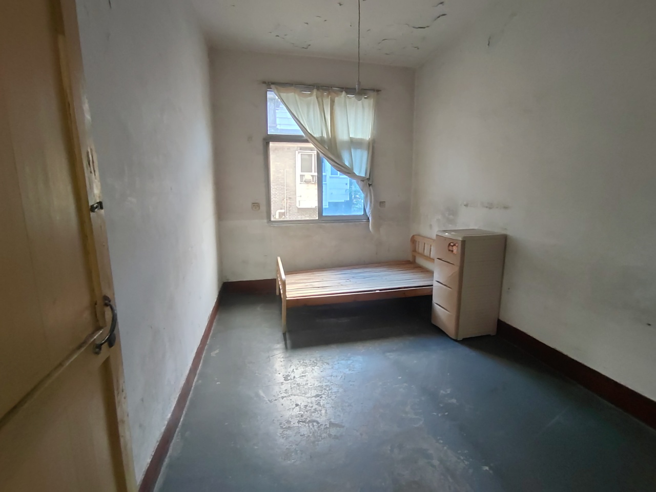 人民中路  2室1厅1卫    15.8万 人民中路  2室1厅1卫    15.8万室内图