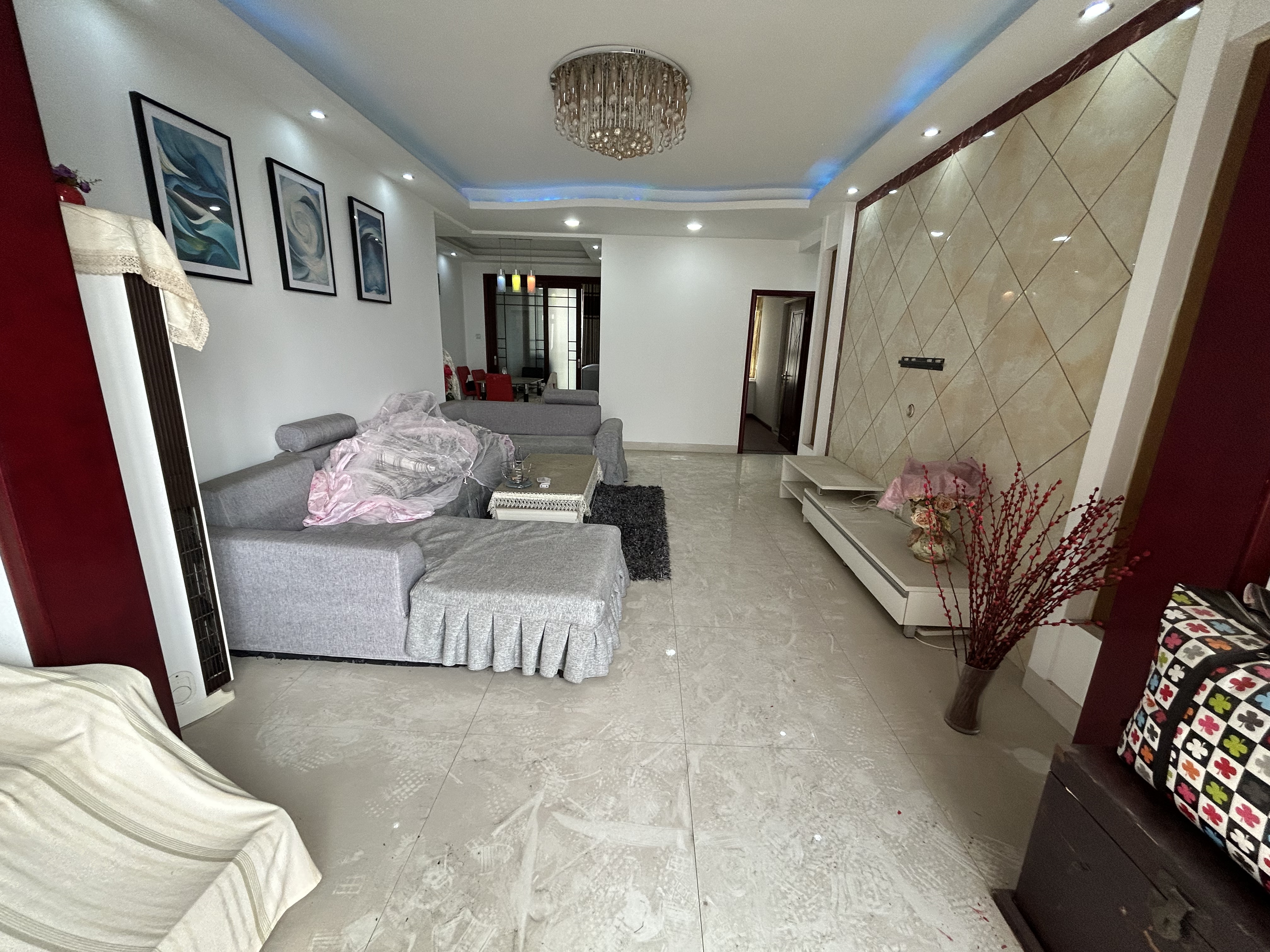 印象华都 3室2厅2卫 49.8万 印象华都 3室2厅2卫 49.8万室内图