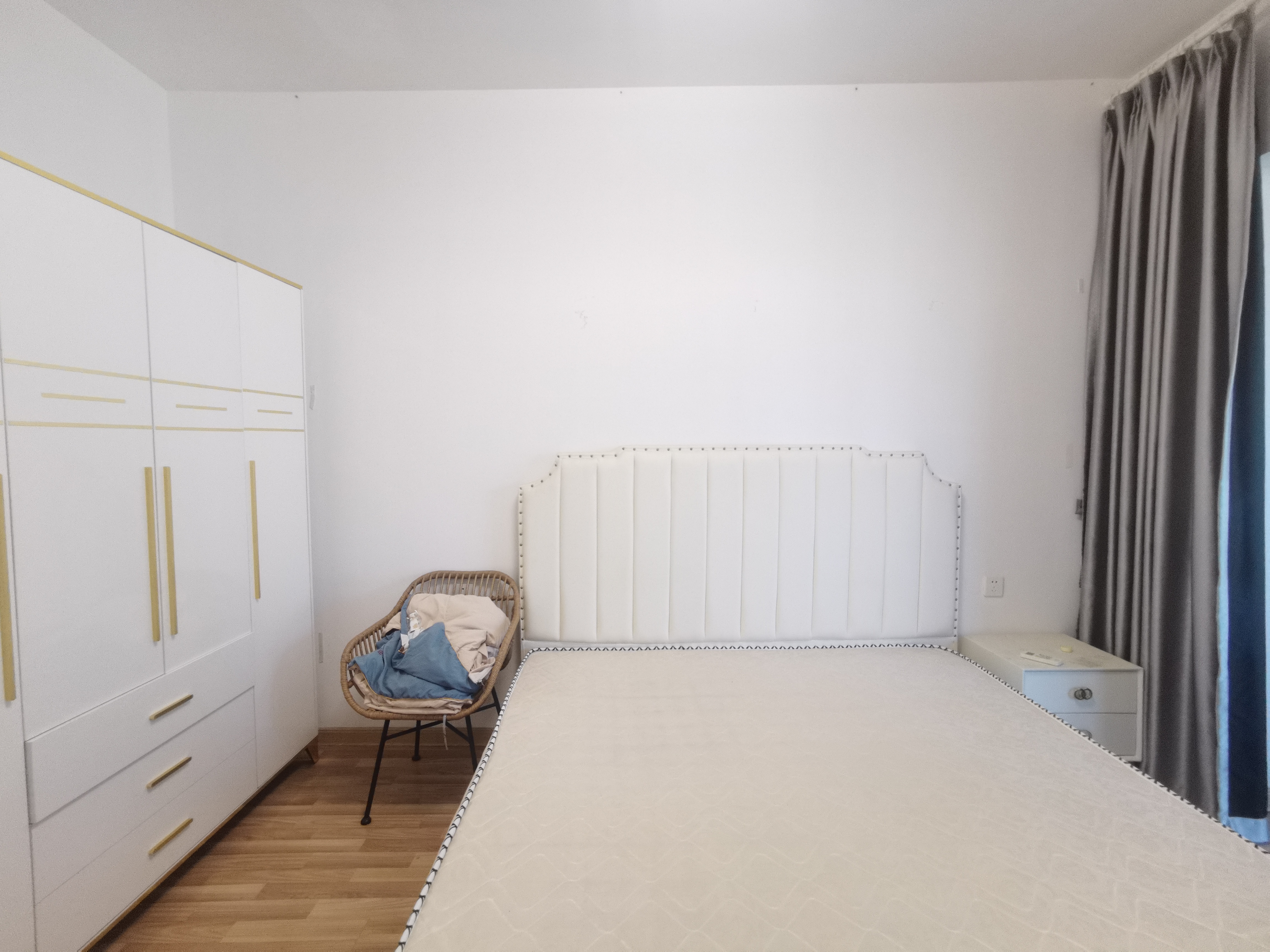 融创海口一号 1室0厅0卫 345.0万 融创海口一号 1室0厅0卫 345.0万客厅